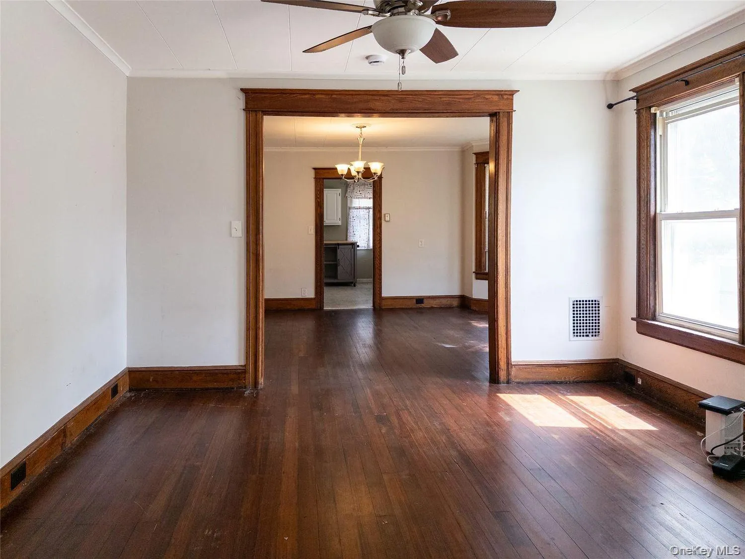 135 Washington Street, Poughkeepsie, NY, 2 Bedrooms Bedrooms, 7 Rooms Rooms,2 BathroomsBathrooms,Residential Lease,For Rent,Washington,0,1041601 135 Washington Street, Poughkeepsie, NY, 2 Bedrooms Bedrooms, 7 Rooms Rooms,2 BathroomsBathrooms,Residential Lease,For Rent,Washington,0,1041601