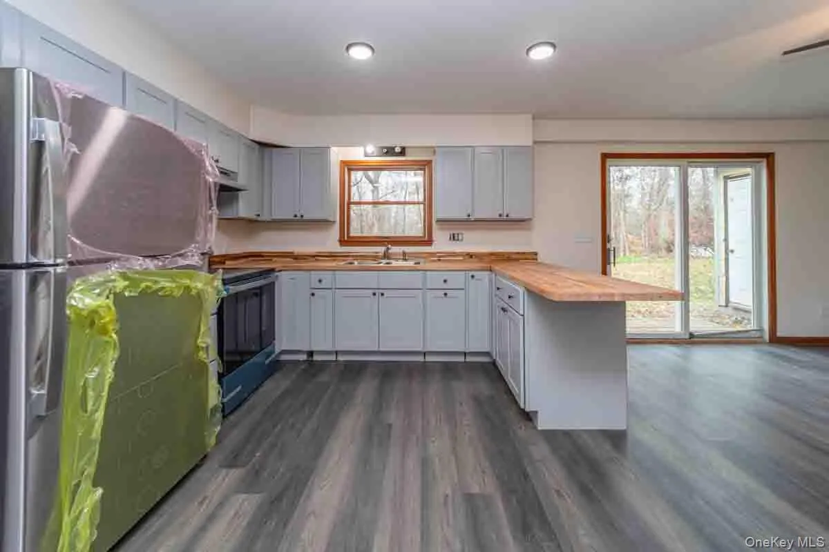 132 Red Top Road, Shawangunk, NY, 2 Bedrooms Bedrooms, 4 Rooms Rooms,1 BathroomBathrooms,Residential Lease,For Rent,Red Top,0,1041602 132 Red Top Road, Shawangunk, NY, 2 Bedrooms Bedrooms, 4 Rooms Rooms,1 BathroomBathrooms,Residential Lease,For Rent,Red Top,0,1041602