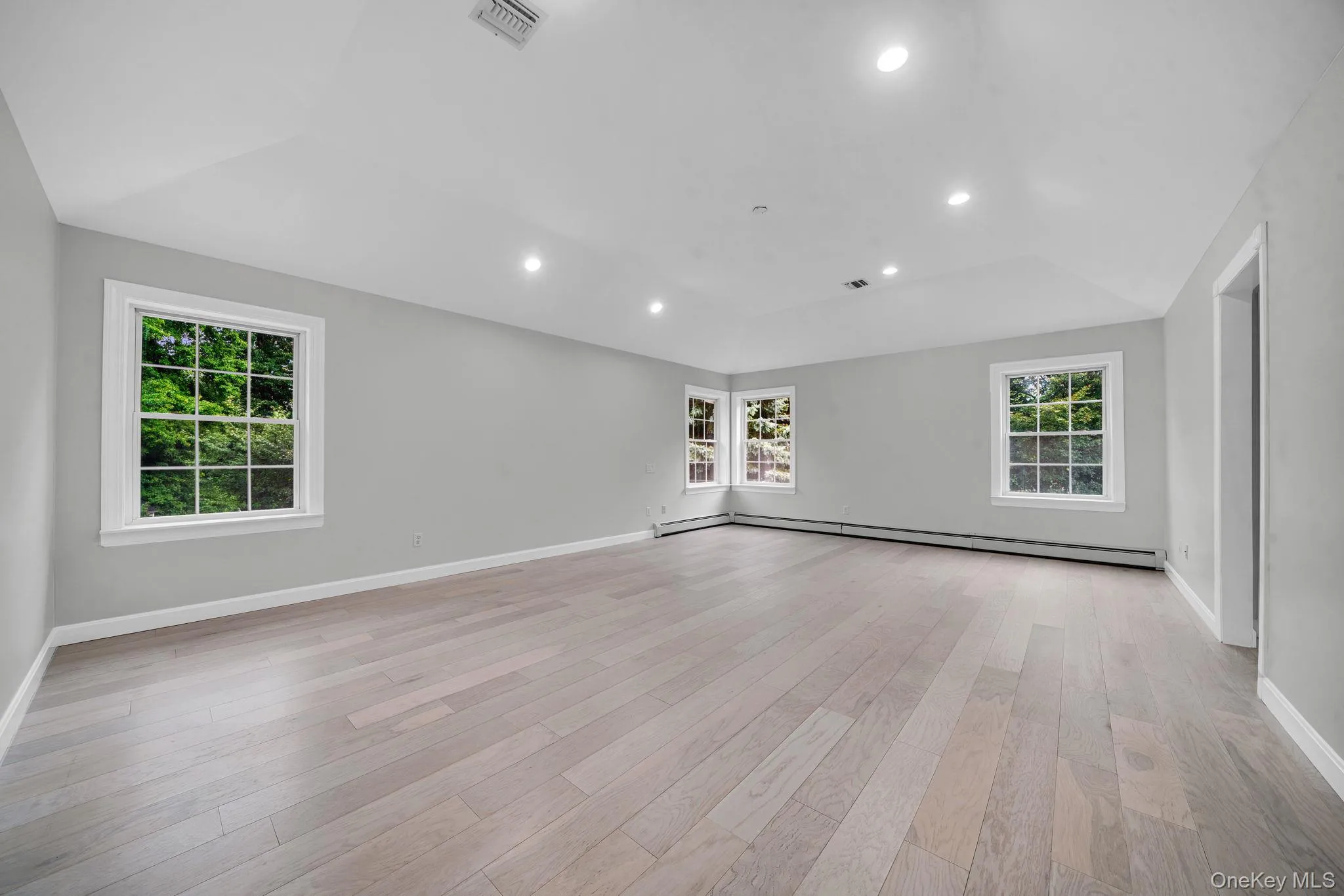 9 Gooler Court, Stony Point, NY, 5 Bedrooms Bedrooms, 10 Rooms Rooms,4 BathroomsBathrooms,Residential,For Rent,Gooler,0,1041603 9 Gooler Court, Stony Point, NY, 5 Bedrooms Bedrooms, 10 Rooms Rooms,4 BathroomsBathrooms,Residential,For Rent,Gooler,0,1041603