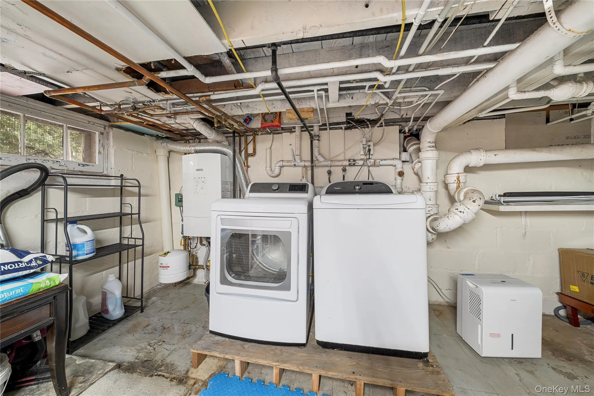 6 Littleworth Lane, Oyster Bay, NY, 3 Bedrooms Bedrooms, 7 Rooms Rooms,1 BathroomBathrooms,Residential,For Rent,Littleworth,0,1041608 6 Littleworth Lane, Oyster Bay, NY, 3 Bedrooms Bedrooms, 7 Rooms Rooms,1 BathroomBathrooms,Residential,For Rent,Littleworth,0,1041608