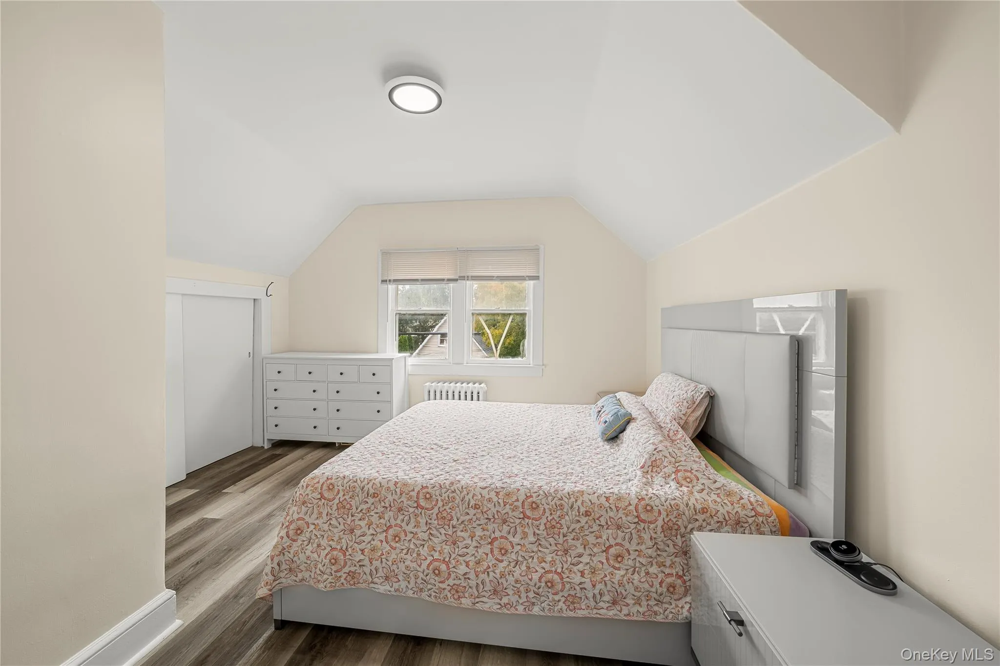 6 Littleworth Lane, Oyster Bay, NY, 3 Bedrooms Bedrooms, 7 Rooms Rooms,1 BathroomBathrooms,Residential,For Rent,Littleworth,0,1041608 6 Littleworth Lane, Oyster Bay, NY, 3 Bedrooms Bedrooms, 7 Rooms Rooms,1 BathroomBathrooms,Residential,For Rent,Littleworth,0,1041608