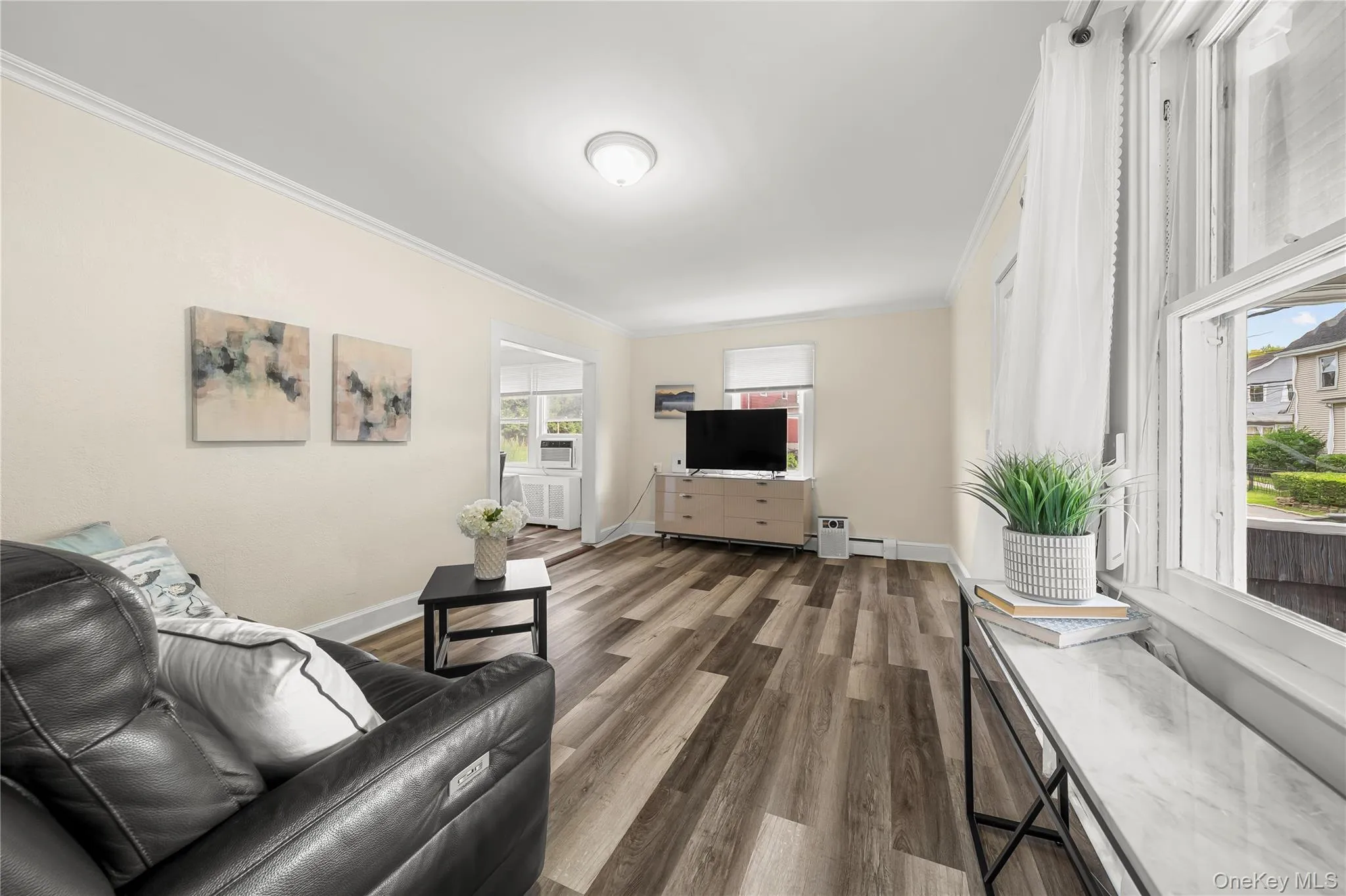 6 Littleworth Lane, Oyster Bay, NY, 3 Bedrooms Bedrooms, 7 Rooms Rooms,1 BathroomBathrooms,Residential,For Rent,Littleworth,0,1041608 6 Littleworth Lane, Oyster Bay, NY, 3 Bedrooms Bedrooms, 7 Rooms Rooms,1 BathroomBathrooms,Residential,For Rent,Littleworth,0,1041608