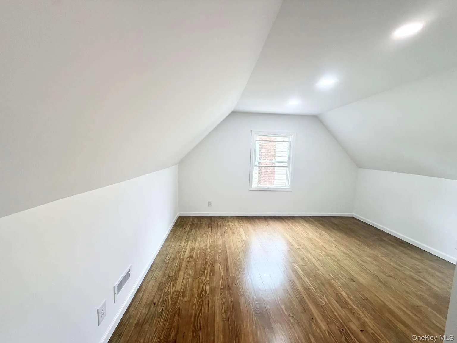 20 Iris Avenue, Hempstead, NY, 4 Bedrooms Bedrooms, 10 Rooms Rooms,2 BathroomsBathrooms,Residential,For Rent,Iris,0,1041616 20 Iris Avenue, Hempstead, NY, 4 Bedrooms Bedrooms, 10 Rooms Rooms,2 BathroomsBathrooms,Residential,For Rent,Iris,0,1041616