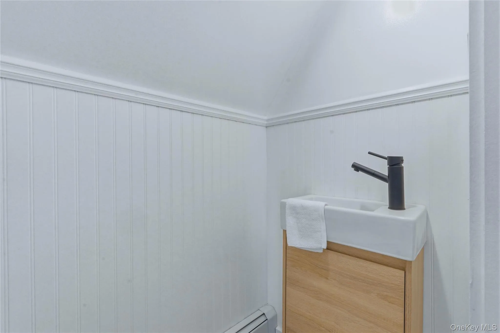 2083 State Route 32, Rosendale, NY, 3 Bedrooms Bedrooms, 8 Rooms Rooms,1 BathroomBathrooms,Residential,For Rent,State Route 32,0,1041627 2083 State Route 32, Rosendale, NY, 3 Bedrooms Bedrooms, 8 Rooms Rooms,1 BathroomBathrooms,Residential,For Rent,State Route 32,0,1041627