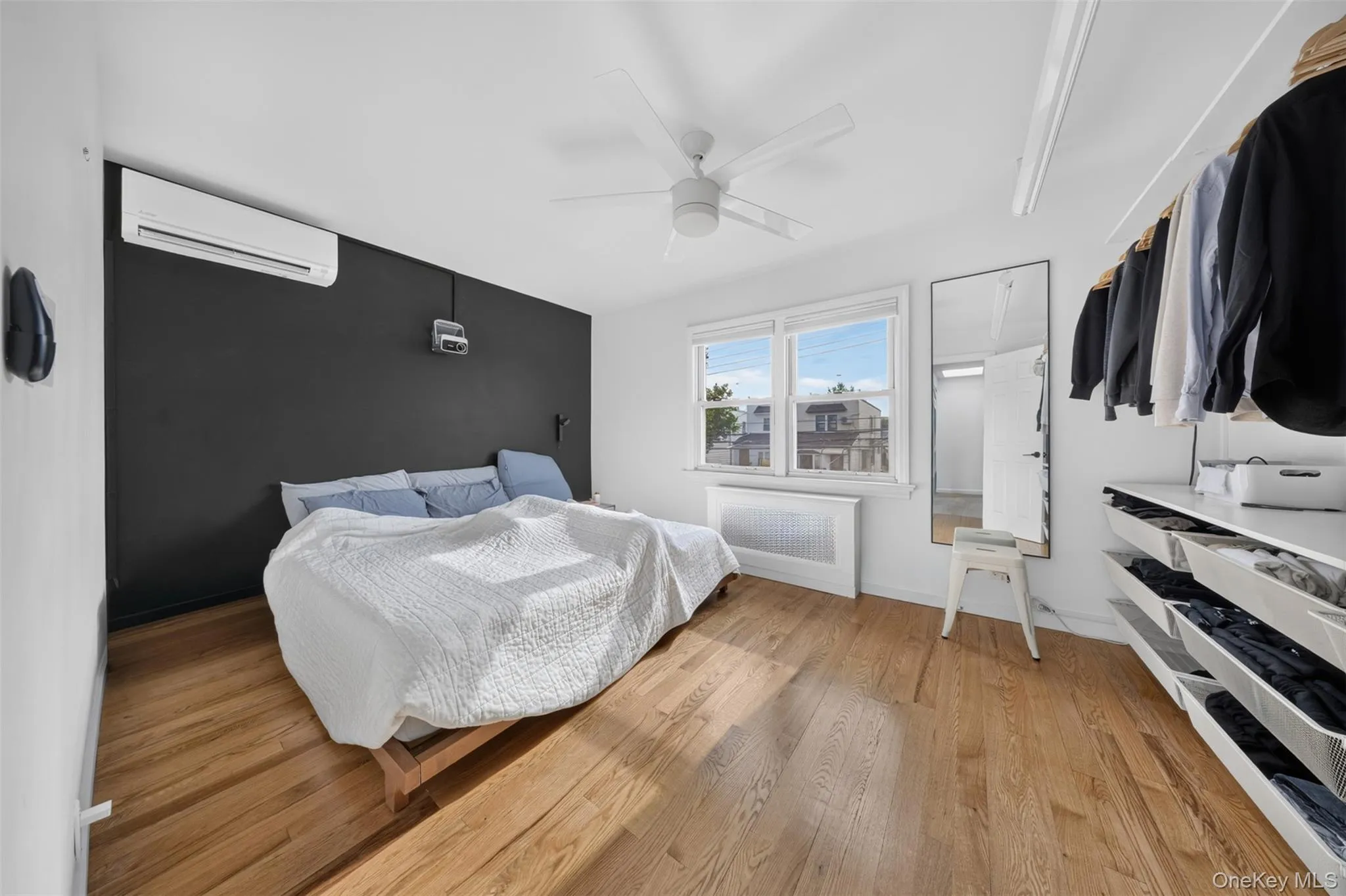 32-33 202nd Street, New York, NY, 3 Bedrooms Bedrooms, 6 Rooms Rooms,2 BathroomsBathrooms,Residential,For Rent,202nd,0,1041628 32-33 202nd Street, New York, NY, 3 Bedrooms Bedrooms, 6 Rooms Rooms,2 BathroomsBathrooms,Residential,For Rent,202nd,0,1041628