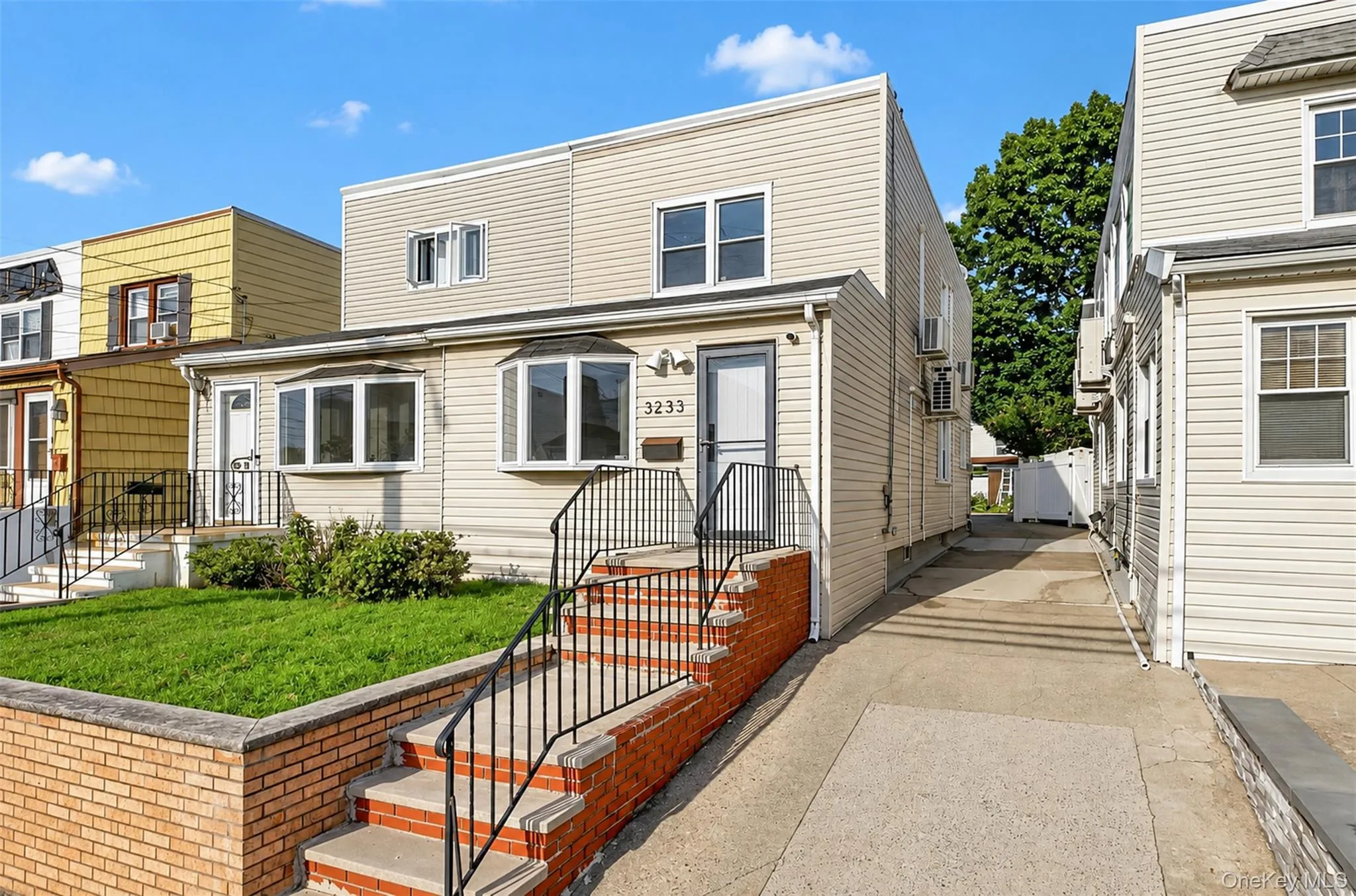 32-33 202nd Street, New York, NY, 3 Bedrooms Bedrooms, 6 Rooms Rooms,2 BathroomsBathrooms,Residential,For Rent,202nd,0,1041628 32-33 202nd Street, New York, NY, 3 Bedrooms Bedrooms, 6 Rooms Rooms,2 BathroomsBathrooms,Residential,For Rent,202nd,0,1041628