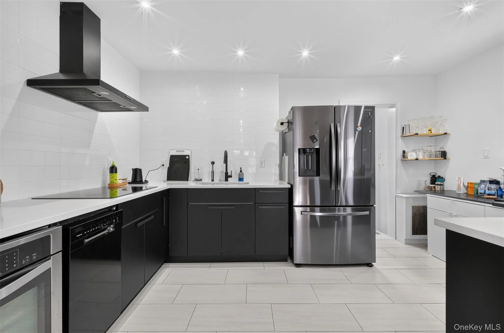 32-33 202nd Street, New York, NY, 3 Bedrooms Bedrooms, 6 Rooms Rooms,2 BathroomsBathrooms,Residential,For Rent,202nd,0,1041628 32-33 202nd Street, New York, NY, 3 Bedrooms Bedrooms, 6 Rooms Rooms,2 BathroomsBathrooms,Residential,For Rent,202nd,0,1041628