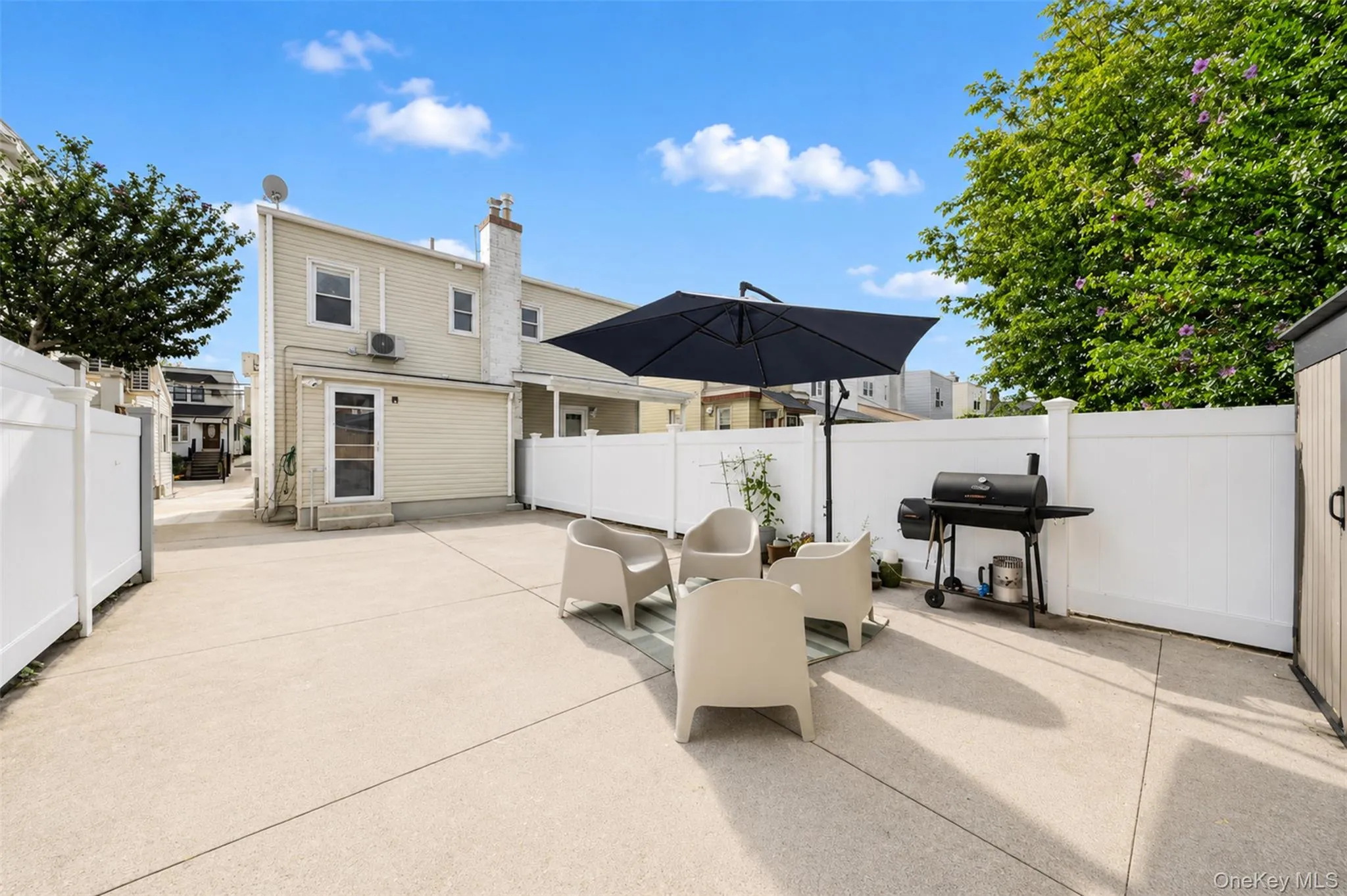 32-33 202nd Street, New York, NY, 3 Bedrooms Bedrooms, 6 Rooms Rooms,2 BathroomsBathrooms,Residential,For Rent,202nd,0,1041628 32-33 202nd Street, New York, NY, 3 Bedrooms Bedrooms, 6 Rooms Rooms,2 BathroomsBathrooms,Residential,For Rent,202nd,0,1041628
