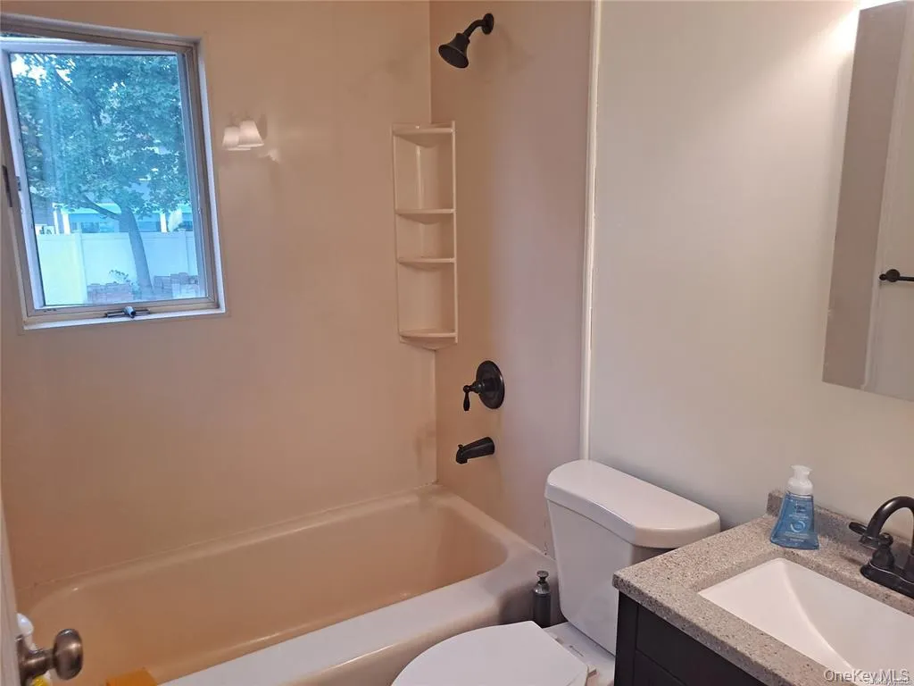 16 Cedar Drive, Oyster Bay, NY, 2 Bedrooms Bedrooms, 4 Rooms Rooms,1 BathroomBathrooms,Residential Lease,For Rent,Cedar,0,1041634 16 Cedar Drive, Oyster Bay, NY, 2 Bedrooms Bedrooms, 4 Rooms Rooms,1 BathroomBathrooms,Residential Lease,For Rent,Cedar,0,1041634