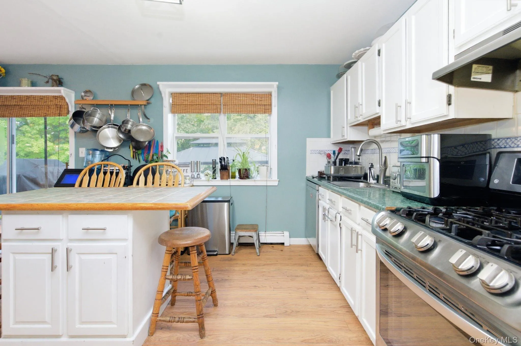 17 Old Hemlock Drive, New Windsor, NY, 3 Bedrooms Bedrooms, 8 Rooms Rooms,2 BathroomsBathrooms,Residential,For Rent,Old Hemlock,0,1041638 17 Old Hemlock Drive, New Windsor, NY, 3 Bedrooms Bedrooms, 8 Rooms Rooms,2 BathroomsBathrooms,Residential,For Rent,Old Hemlock,0,1041638