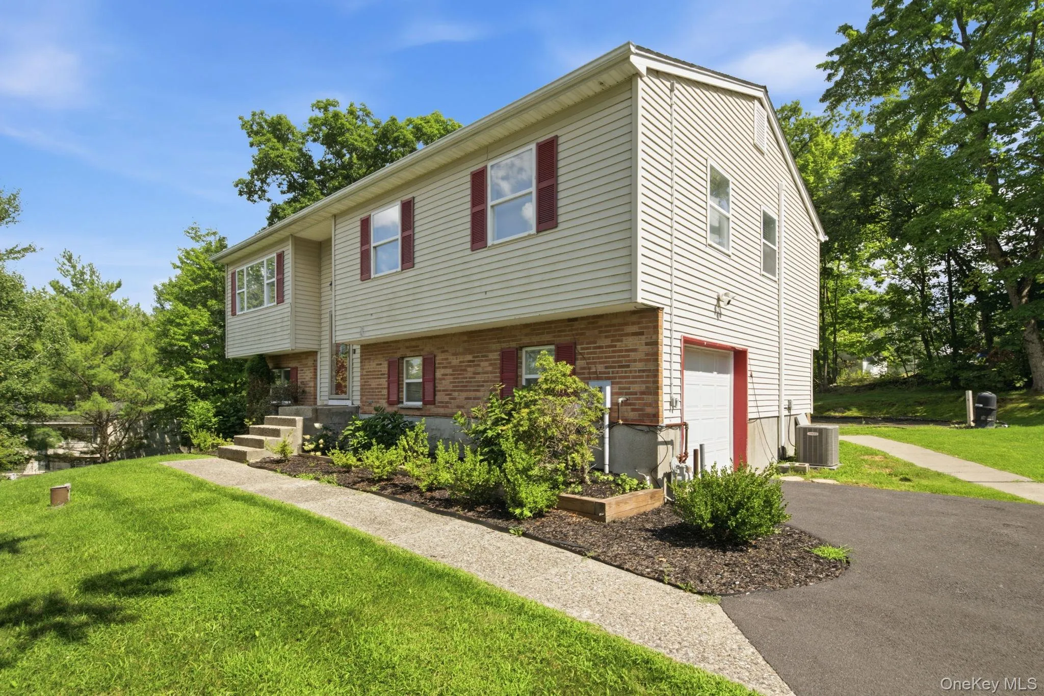 17 Old Hemlock Drive, New Windsor, NY, 3 Bedrooms Bedrooms, 8 Rooms Rooms,2 BathroomsBathrooms,Residential,For Rent,Old Hemlock,0,1041638 17 Old Hemlock Drive, New Windsor, NY, 3 Bedrooms Bedrooms, 8 Rooms Rooms,2 BathroomsBathrooms,Residential,For Rent,Old Hemlock,0,1041638