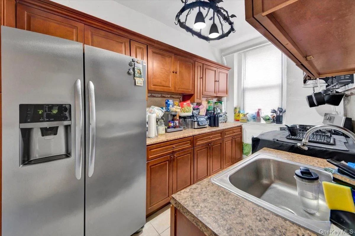 1972 Lafontaine Ave, New York, NY, 3 Bedrooms Bedrooms, 6 Rooms Rooms,2 BathroomsBathrooms,Residential,For Rent,Lafontaine Ave,0,1041639 1972 Lafontaine Ave, New York, NY, 3 Bedrooms Bedrooms, 6 Rooms Rooms,2 BathroomsBathrooms,Residential,For Rent,Lafontaine Ave,0,1041639