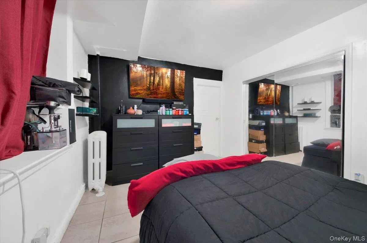 1972 Lafontaine Ave, New York, NY, 3 Bedrooms Bedrooms, 6 Rooms Rooms,2 BathroomsBathrooms,Residential,For Rent,Lafontaine Ave,0,1041639 1972 Lafontaine Ave, New York, NY, 3 Bedrooms Bedrooms, 6 Rooms Rooms,2 BathroomsBathrooms,Residential,For Rent,Lafontaine Ave,0,1041639
