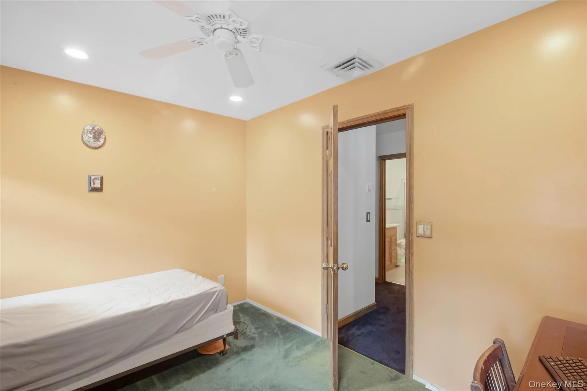 6 Stuyvesant Circle, Brookhaven, NY, 5 Bedrooms Bedrooms, 9 Rooms Rooms,2 BathroomsBathrooms,Residential,For Rent,Stuyvesant,0,1041641 6 Stuyvesant Circle, Brookhaven, NY, 5 Bedrooms Bedrooms, 9 Rooms Rooms,2 BathroomsBathrooms,Residential,For Rent,Stuyvesant,0,1041641