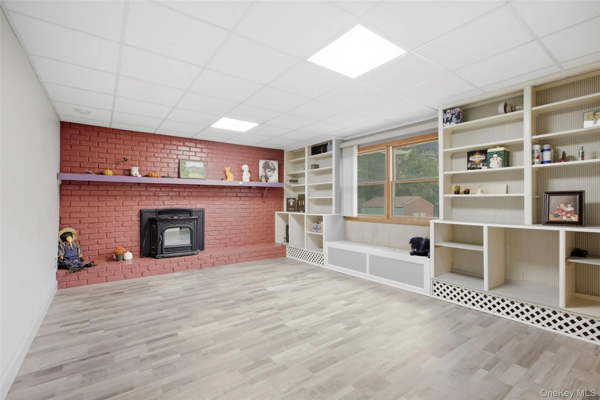 6 Stuyvesant Circle, Brookhaven, NY, 5 Bedrooms Bedrooms, 9 Rooms Rooms,2 BathroomsBathrooms,Residential,For Rent,Stuyvesant,0,1041641 6 Stuyvesant Circle, Brookhaven, NY, 5 Bedrooms Bedrooms, 9 Rooms Rooms,2 BathroomsBathrooms,Residential,For Rent,Stuyvesant,0,1041641