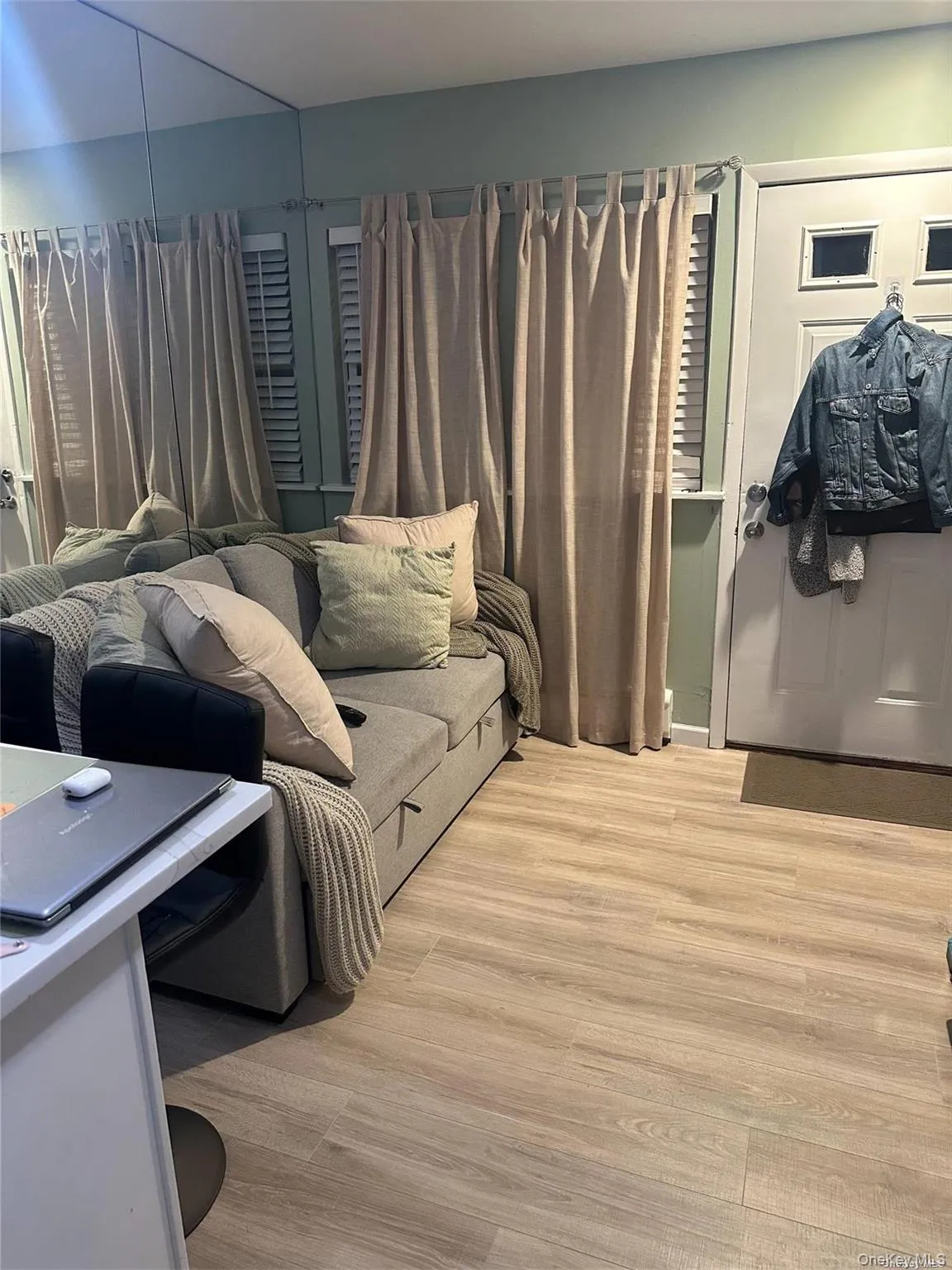 979 Oceanfront, Long Beach, NY, 1 Bedroom Bedrooms, 2 Rooms Rooms,1 BathroomBathrooms,Residential Lease,For Rent,Oceanfront,0,1041644 979 Oceanfront, Long Beach, NY, 1 Bedroom Bedrooms, 2 Rooms Rooms,1 BathroomBathrooms,Residential Lease,For Rent,Oceanfront,0,1041644