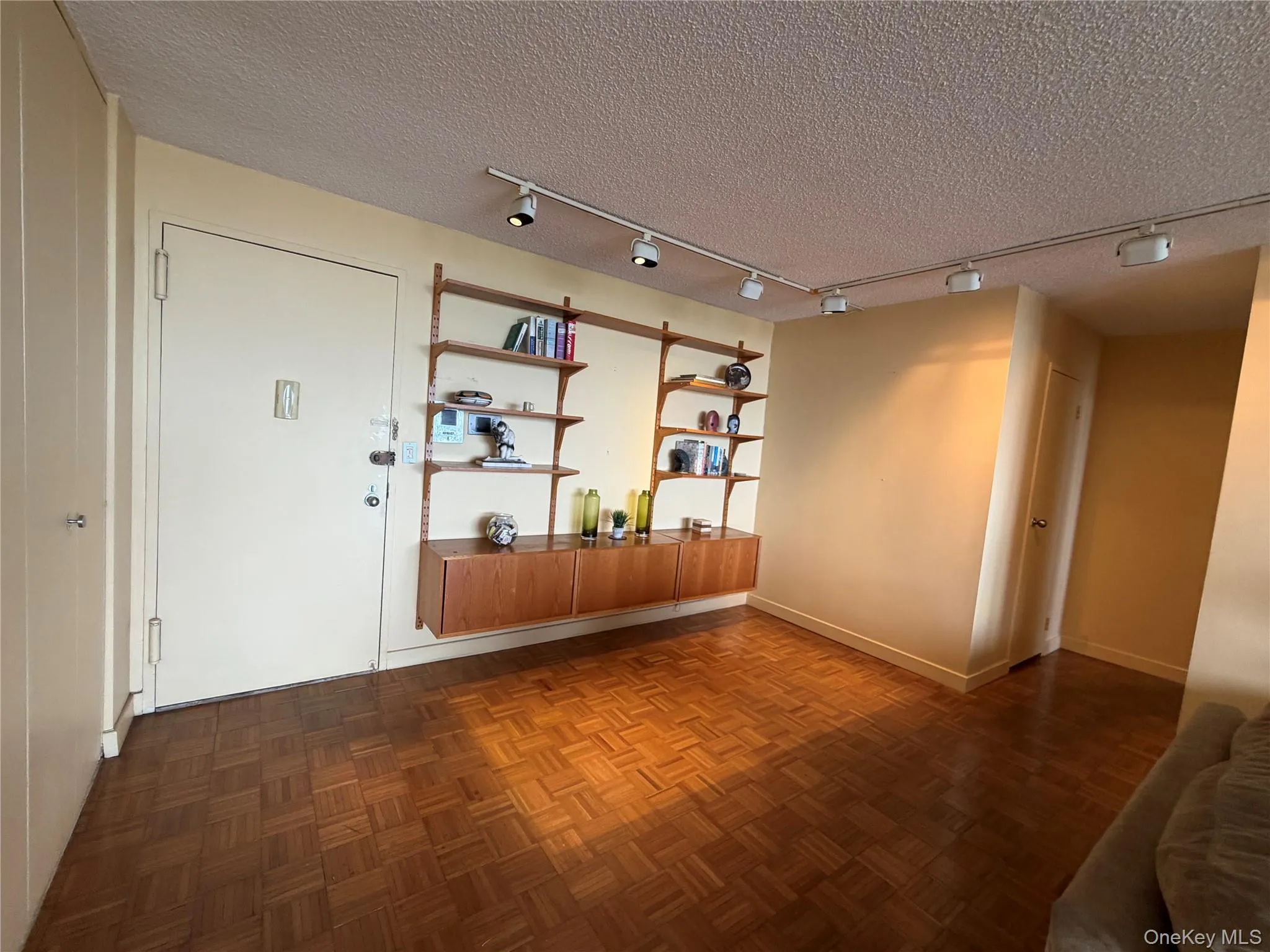 1 Bay Club Drive, New York, NY, 2 Bedrooms Bedrooms, 7 Rooms Rooms,2 BathroomsBathrooms,Residential,For Rent,Bay Club,0,1041645 1 Bay Club Drive, New York, NY, 2 Bedrooms Bedrooms, 7 Rooms Rooms,2 BathroomsBathrooms,Residential,For Rent,Bay Club,0,1041645