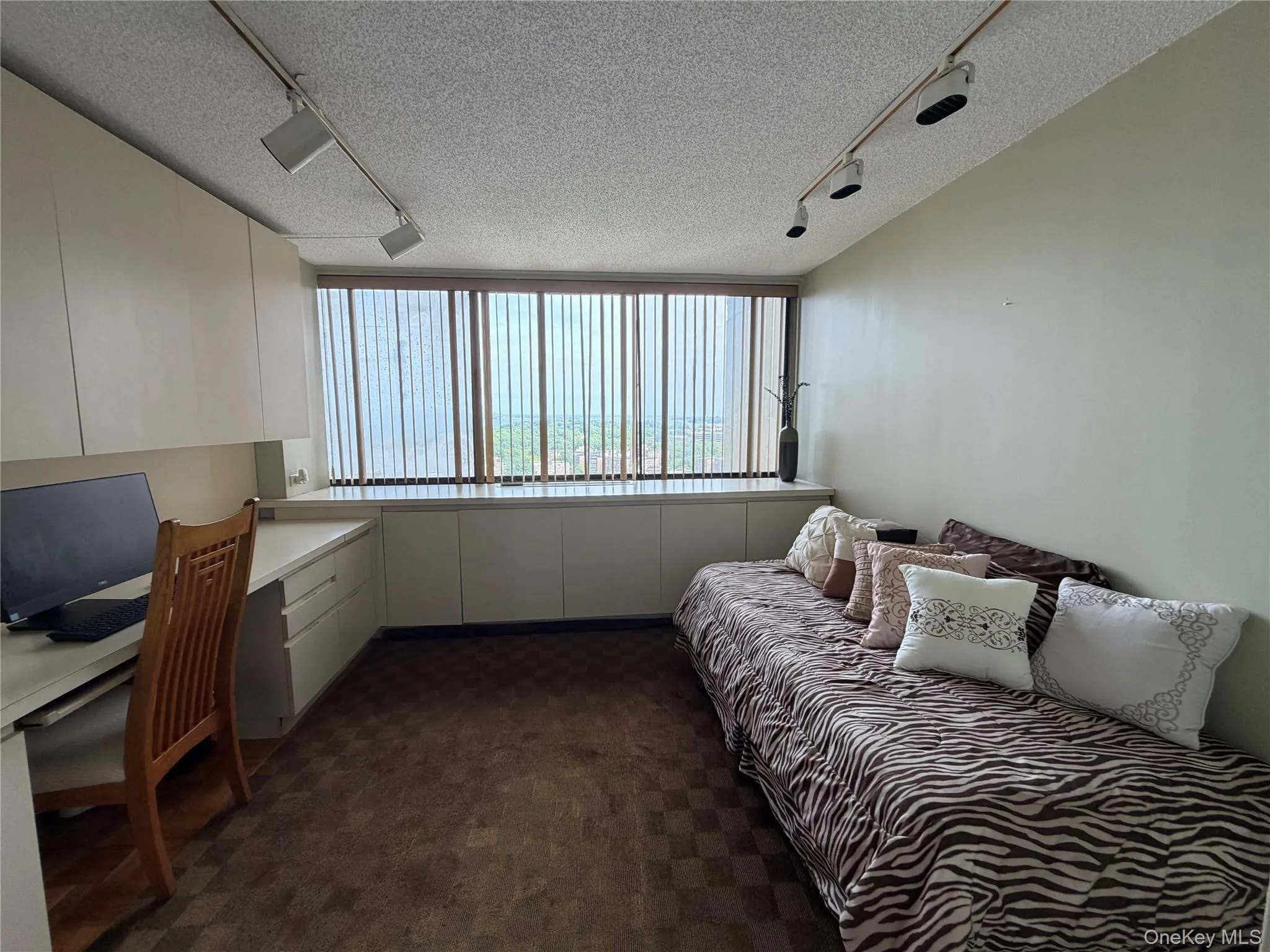 1 Bay Club Drive, New York, NY, 2 Bedrooms Bedrooms, 7 Rooms Rooms,2 BathroomsBathrooms,Residential,For Rent,Bay Club,0,1041645 1 Bay Club Drive, New York, NY, 2 Bedrooms Bedrooms, 7 Rooms Rooms,2 BathroomsBathrooms,Residential,For Rent,Bay Club,0,1041645
