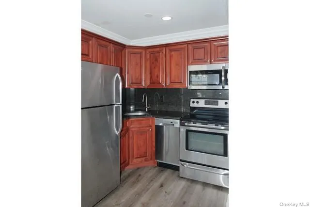 99 Prospect Street, Babylon, NY, 1 Bedroom Bedrooms, 4 Rooms Rooms,1 BathroomBathrooms,Residential Lease,For Rent,Prospect,0,1041646 99 Prospect Street, Babylon, NY, 1 Bedroom Bedrooms, 4 Rooms Rooms,1 BathroomBathrooms,Residential Lease,For Rent,Prospect,0,1041646