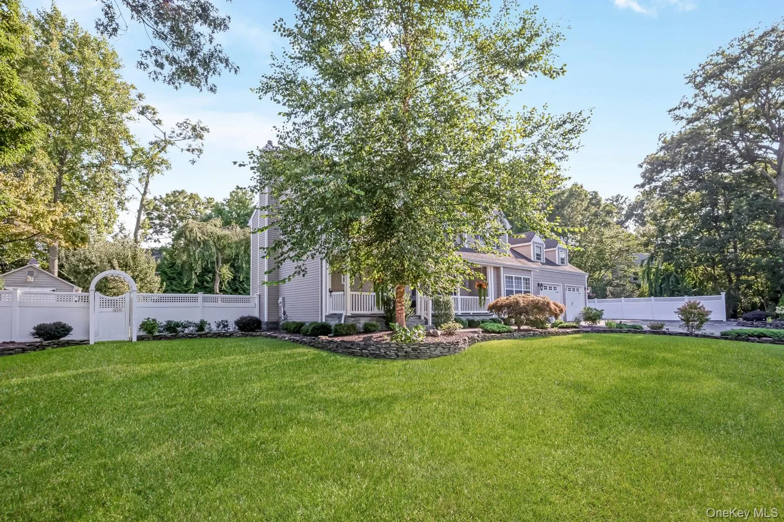 4 Vera Court, Brookhaven, NY, 5 Bedrooms Bedrooms, 8 Rooms Rooms,2 BathroomsBathrooms,Residential,For Rent,Vera,0,1041647 4 Vera Court, Brookhaven, NY, 5 Bedrooms Bedrooms, 8 Rooms Rooms,2 BathroomsBathrooms,Residential,For Rent,Vera,0,1041647