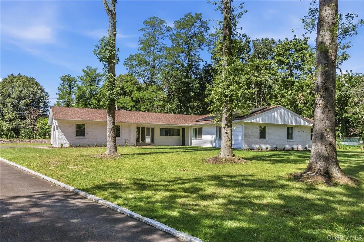 9 Empire Court, Huntington, NY, 4 Bedrooms Bedrooms, 8 Rooms Rooms,2 BathroomsBathrooms,Residential,For Rent,Empire,0,1041653 9 Empire Court, Huntington, NY, 4 Bedrooms Bedrooms, 8 Rooms Rooms,2 BathroomsBathrooms,Residential,For Rent,Empire,0,1041653