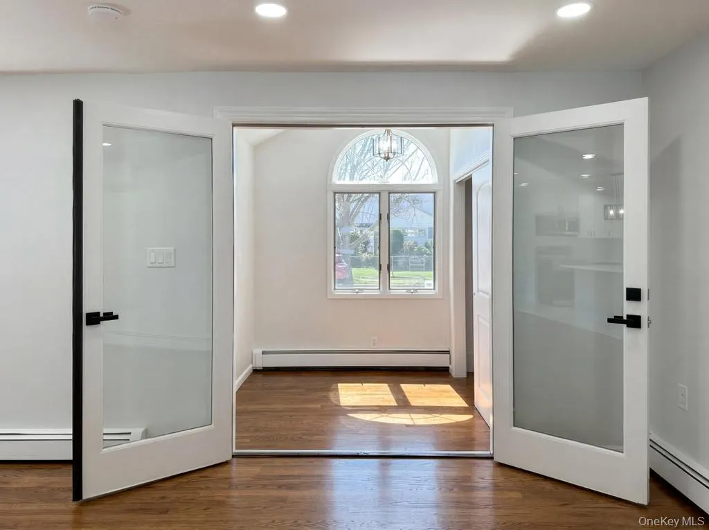 61 Cheshire Road, Oyster Bay, NY, 4 Bedrooms Bedrooms, 7 Rooms Rooms,3 BathroomsBathrooms,Residential,For Rent,Cheshire,0,1041655 61 Cheshire Road, Oyster Bay, NY, 4 Bedrooms Bedrooms, 7 Rooms Rooms,3 BathroomsBathrooms,Residential,For Rent,Cheshire,0,1041655