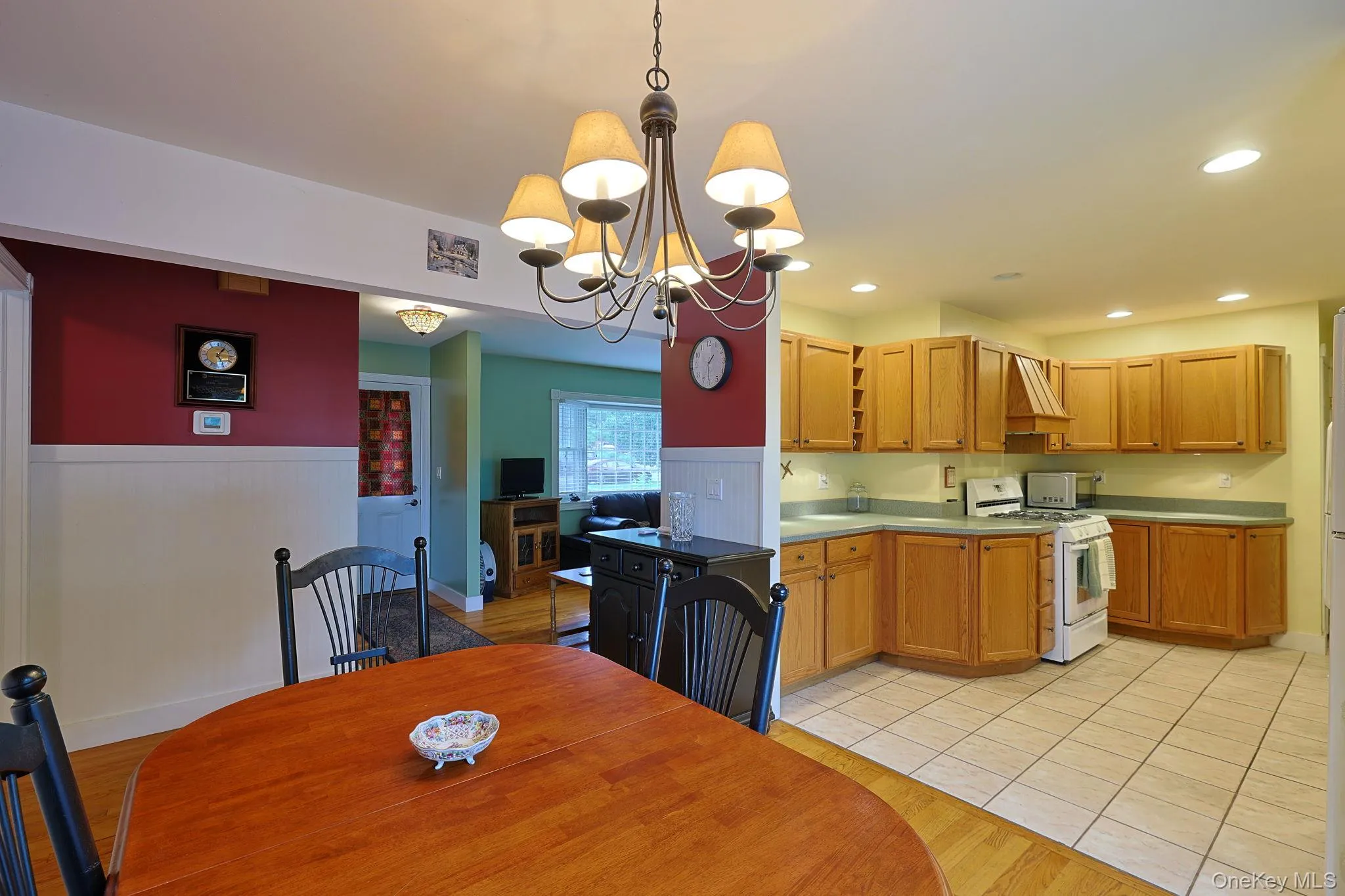 33 Magnolia Drive, Wappinger, NY, 3 Bedrooms Bedrooms, 8 Rooms Rooms,1 BathroomBathrooms,Residential,For Rent,Magnolia,0,1041660 33 Magnolia Drive, Wappinger, NY, 3 Bedrooms Bedrooms, 8 Rooms Rooms,1 BathroomBathrooms,Residential,For Rent,Magnolia,0,1041660