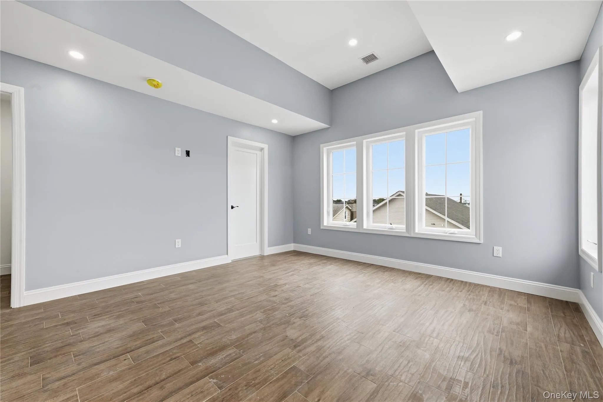 9 James Street, Hempstead, NY, 3 Bedrooms Bedrooms, 5 Rooms Rooms,2 BathroomsBathrooms,Residential,For Rent,James,0,1041666 9 James Street, Hempstead, NY, 3 Bedrooms Bedrooms, 5 Rooms Rooms,2 BathroomsBathrooms,Residential,For Rent,James,0,1041666