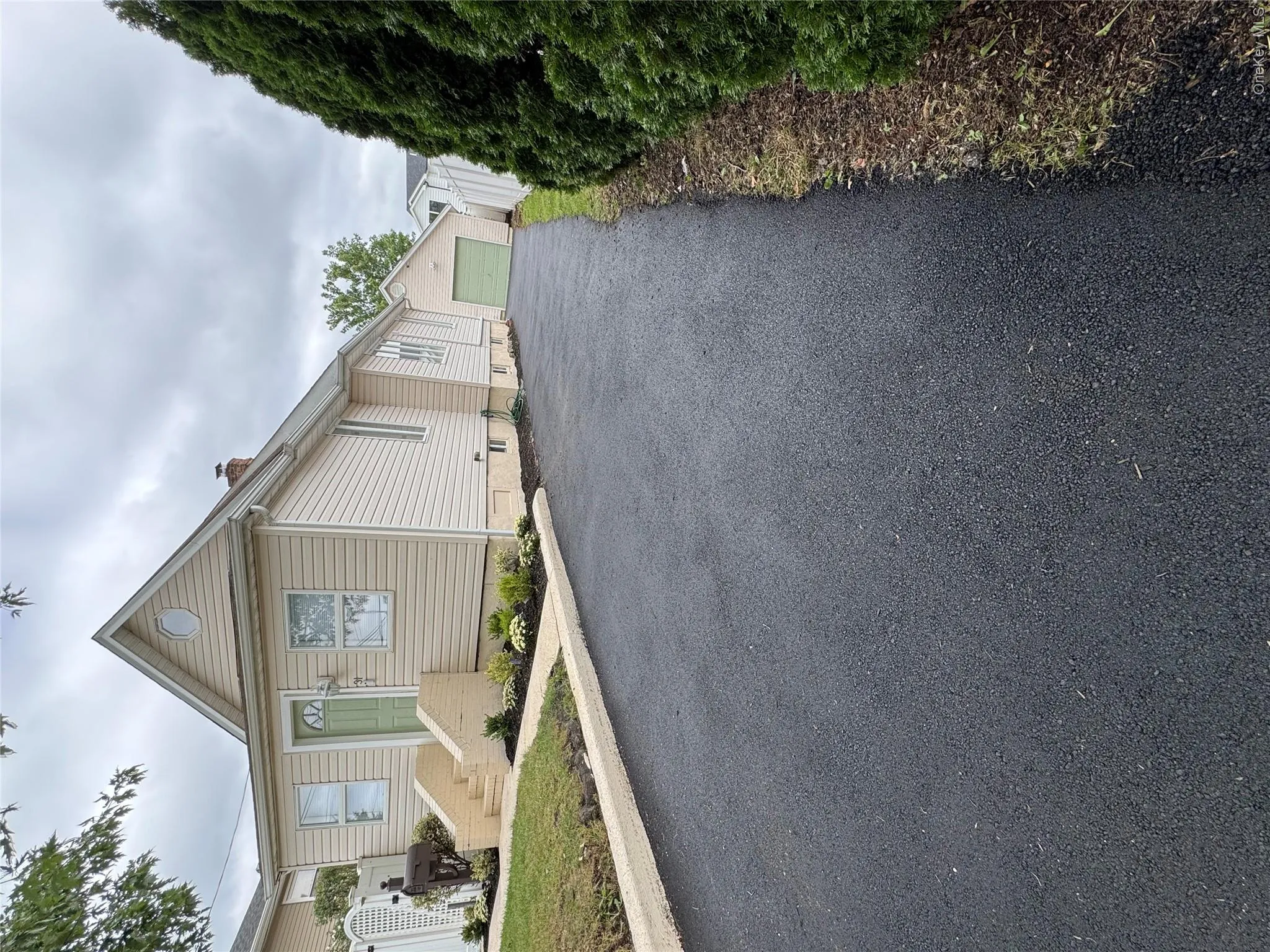 31 Cherry Avenue, Oyster Bay, NY, 3 Bedrooms Bedrooms, 9 Rooms Rooms,1 BathroomBathrooms,Residential,For Rent,Cherry,0,1041667 31 Cherry Avenue, Oyster Bay, NY, 3 Bedrooms Bedrooms, 9 Rooms Rooms,1 BathroomBathrooms,Residential,For Rent,Cherry,0,1041667