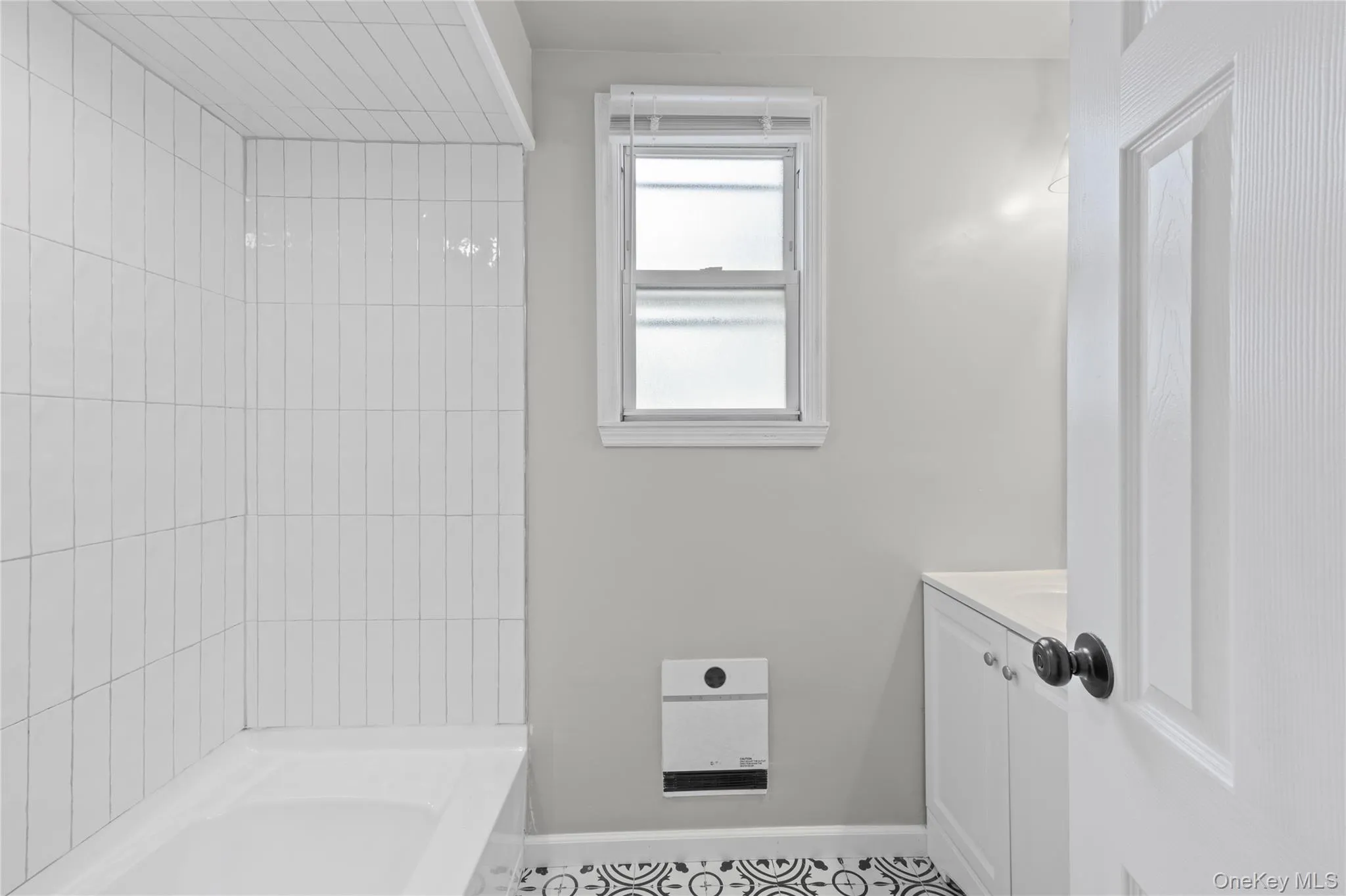 31 Cherry Avenue, Oyster Bay, NY, 3 Bedrooms Bedrooms, 9 Rooms Rooms,1 BathroomBathrooms,Residential,For Rent,Cherry,0,1041667 31 Cherry Avenue, Oyster Bay, NY, 3 Bedrooms Bedrooms, 9 Rooms Rooms,1 BathroomBathrooms,Residential,For Rent,Cherry,0,1041667