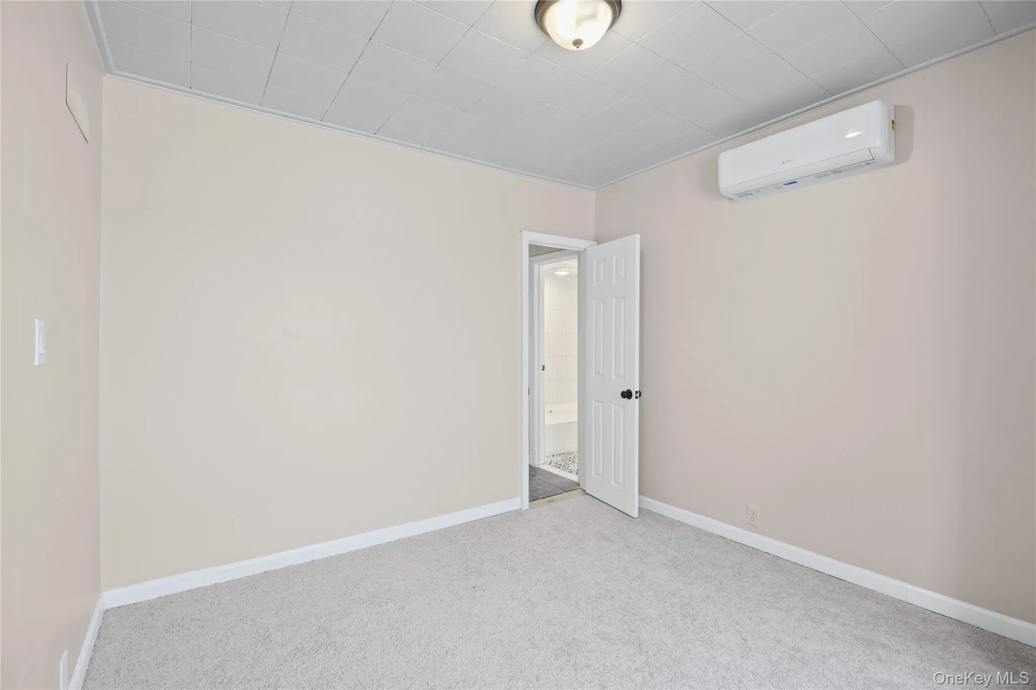 31 Cherry Avenue, Oyster Bay, NY, 3 Bedrooms Bedrooms, 9 Rooms Rooms,1 BathroomBathrooms,Residential,For Rent,Cherry,0,1041667 31 Cherry Avenue, Oyster Bay, NY, 3 Bedrooms Bedrooms, 9 Rooms Rooms,1 BathroomBathrooms,Residential,For Rent,Cherry,0,1041667