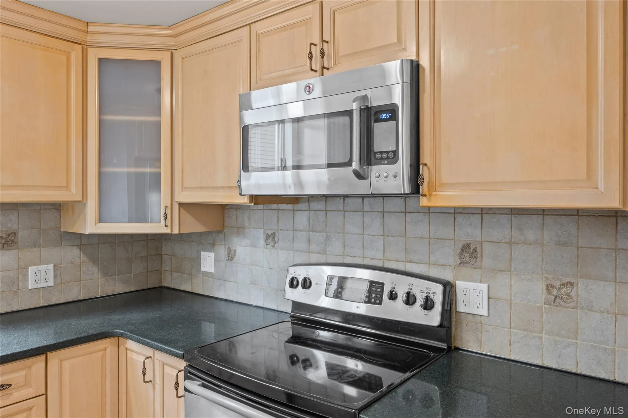 31 Cherry Avenue, Oyster Bay, NY, 3 Bedrooms Bedrooms, 9 Rooms Rooms,1 BathroomBathrooms,Residential,For Rent,Cherry,0,1041667 31 Cherry Avenue, Oyster Bay, NY, 3 Bedrooms Bedrooms, 9 Rooms Rooms,1 BathroomBathrooms,Residential,For Rent,Cherry,0,1041667
