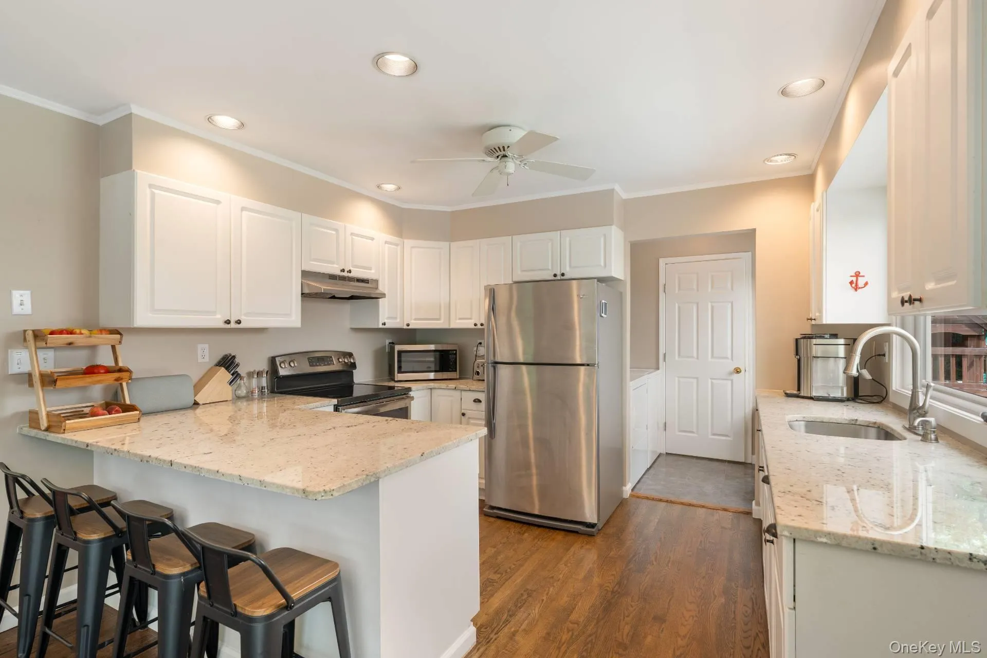 55 Red Fox Lane, East Hampton, NY, 4 Bedrooms Bedrooms, 9 Rooms Rooms,4 BathroomsBathrooms,Residential,For Rent,Red Fox,0,1041669 55 Red Fox Lane, East Hampton, NY, 4 Bedrooms Bedrooms, 9 Rooms Rooms,4 BathroomsBathrooms,Residential,For Rent,Red Fox,0,1041669