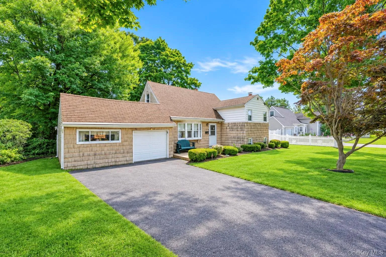 1425 Pine Drive, Islip, NY, 3 Bedrooms Bedrooms, 5 Rooms Rooms,2 BathroomsBathrooms,Residential,For Rent,Pine,0,1041672 1425 Pine Drive, Islip, NY, 3 Bedrooms Bedrooms, 5 Rooms Rooms,2 BathroomsBathrooms,Residential,For Rent,Pine,0,1041672