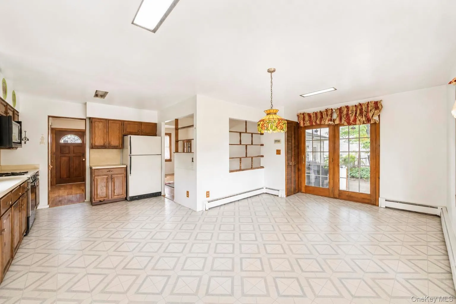 1425 Pine Drive, Islip, NY, 3 Bedrooms Bedrooms, 5 Rooms Rooms,2 BathroomsBathrooms,Residential,For Rent,Pine,0,1041672 1425 Pine Drive, Islip, NY, 3 Bedrooms Bedrooms, 5 Rooms Rooms,2 BathroomsBathrooms,Residential,For Rent,Pine,0,1041672