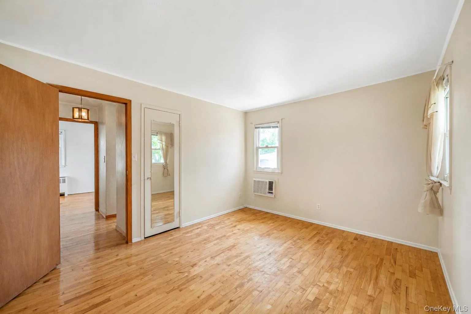 1425 Pine Drive, Islip, NY, 3 Bedrooms Bedrooms, 5 Rooms Rooms,2 BathroomsBathrooms,Residential,For Rent,Pine,0,1041672 1425 Pine Drive, Islip, NY, 3 Bedrooms Bedrooms, 5 Rooms Rooms,2 BathroomsBathrooms,Residential,For Rent,Pine,0,1041672