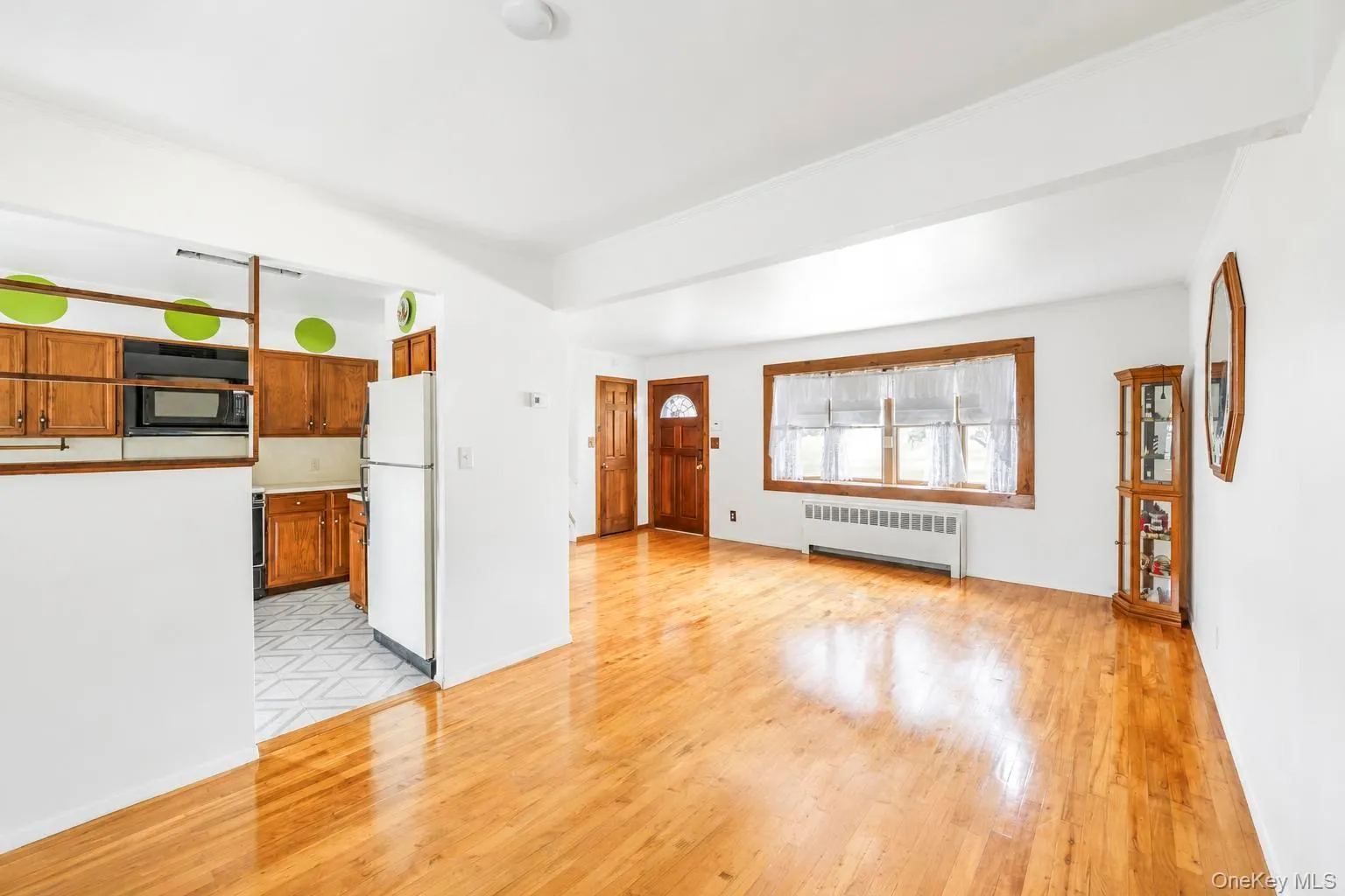 1425 Pine Drive, Islip, NY, 3 Bedrooms Bedrooms, 5 Rooms Rooms,2 BathroomsBathrooms,Residential,For Rent,Pine,0,1041672 1425 Pine Drive, Islip, NY, 3 Bedrooms Bedrooms, 5 Rooms Rooms,2 BathroomsBathrooms,Residential,For Rent,Pine,0,1041672