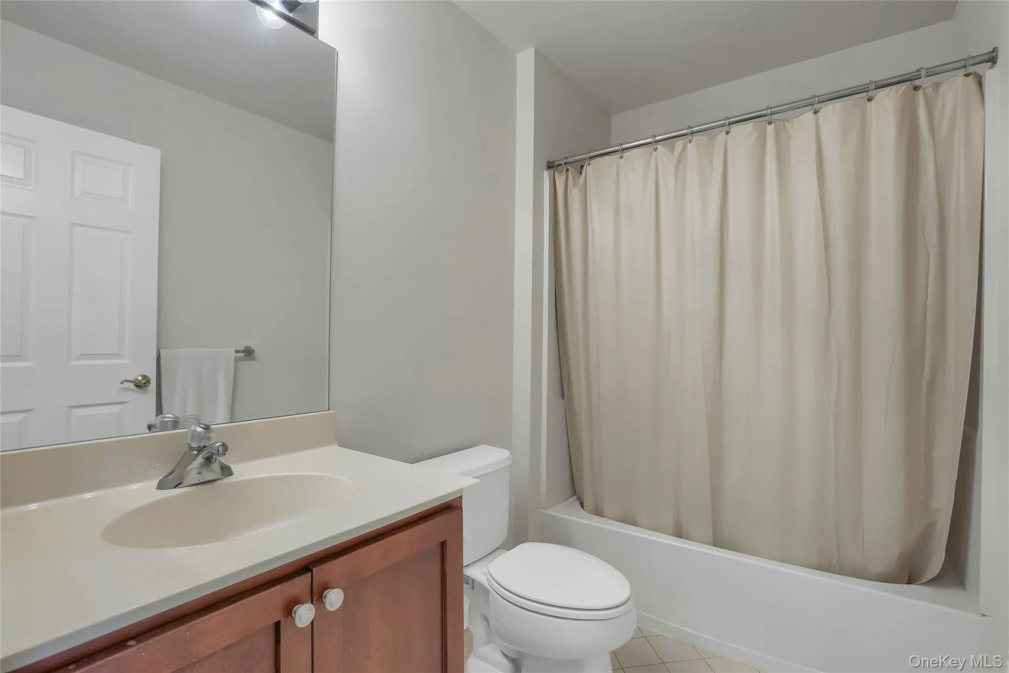 834 Huntington Drive, Fishkill, NY, 2 Bedrooms Bedrooms, 6 Rooms Rooms,2 BathroomsBathrooms,Residential,For Rent,Huntington,0,1041673 834 Huntington Drive, Fishkill, NY, 2 Bedrooms Bedrooms, 6 Rooms Rooms,2 BathroomsBathrooms,Residential,For Rent,Huntington,0,1041673