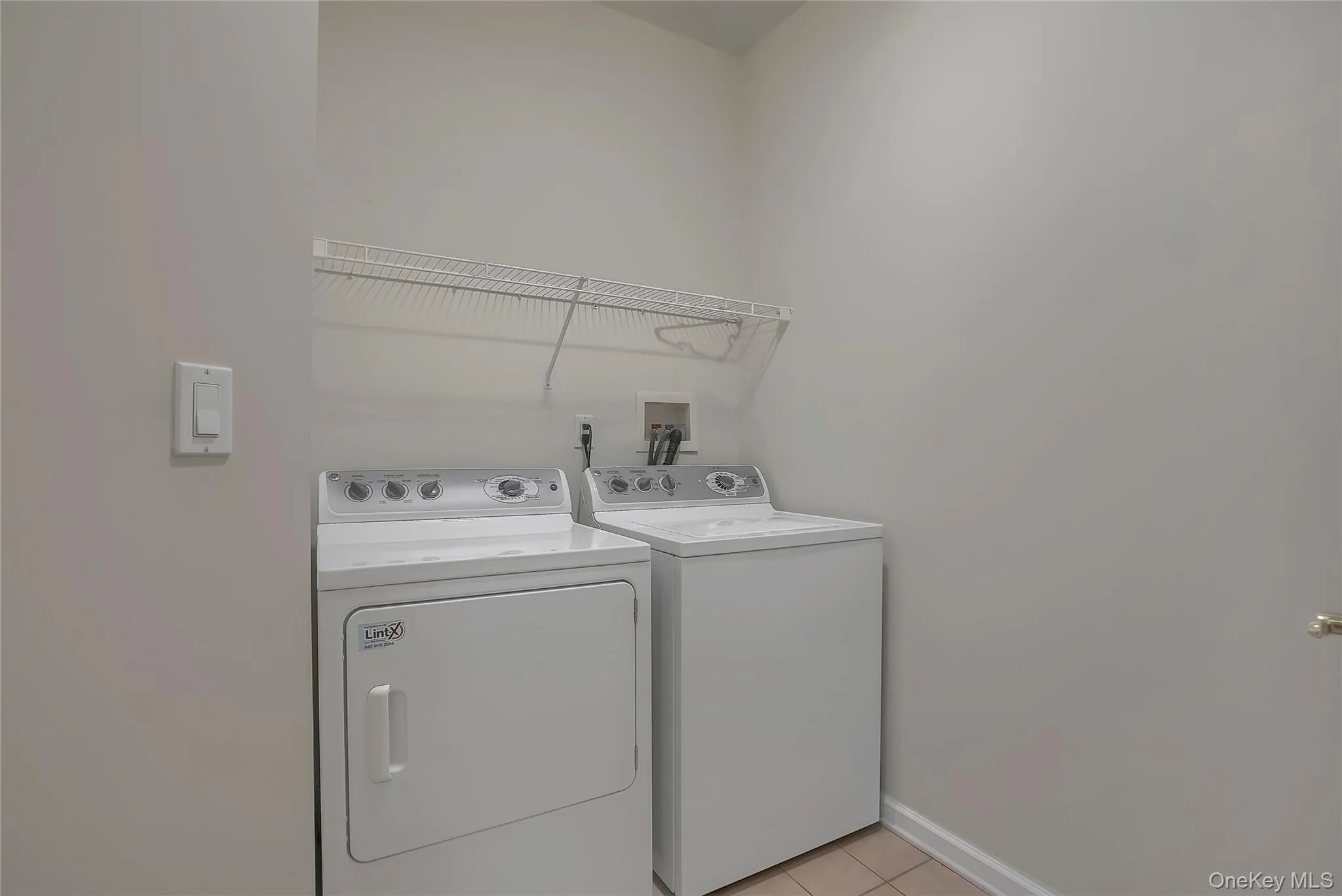 834 Huntington Drive, Fishkill, NY, 2 Bedrooms Bedrooms, 6 Rooms Rooms,2 BathroomsBathrooms,Residential,For Rent,Huntington,0,1041673 834 Huntington Drive, Fishkill, NY, 2 Bedrooms Bedrooms, 6 Rooms Rooms,2 BathroomsBathrooms,Residential,For Rent,Huntington,0,1041673