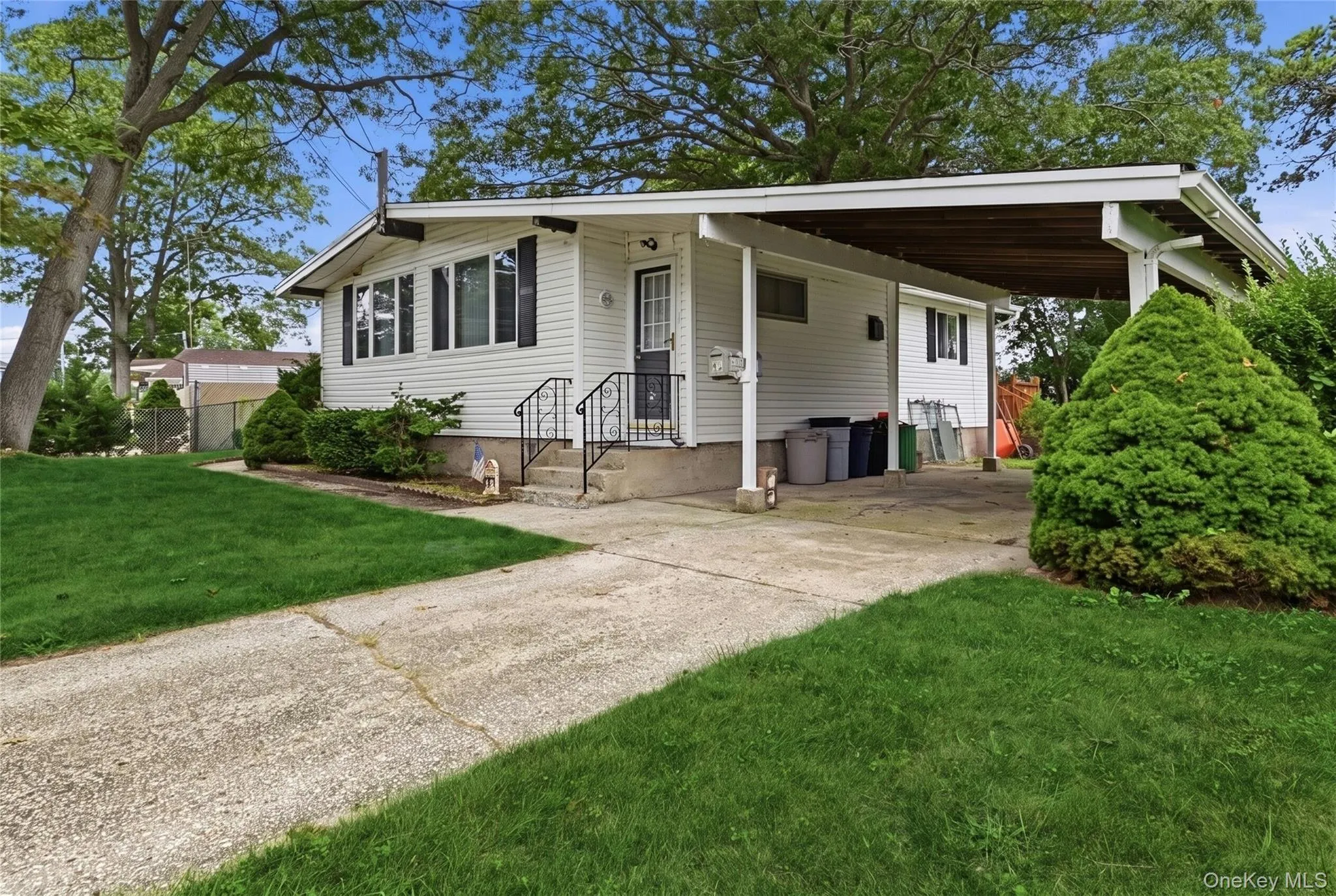 90 Samuel Street, Smithtown, NY, 3 Bedrooms Bedrooms, 5 Rooms Rooms,1 BathroomBathrooms,Residential,For Rent,Samuel,0,1041675 90 Samuel Street, Smithtown, NY, 3 Bedrooms Bedrooms, 5 Rooms Rooms,1 BathroomBathrooms,Residential,For Rent,Samuel,0,1041675
