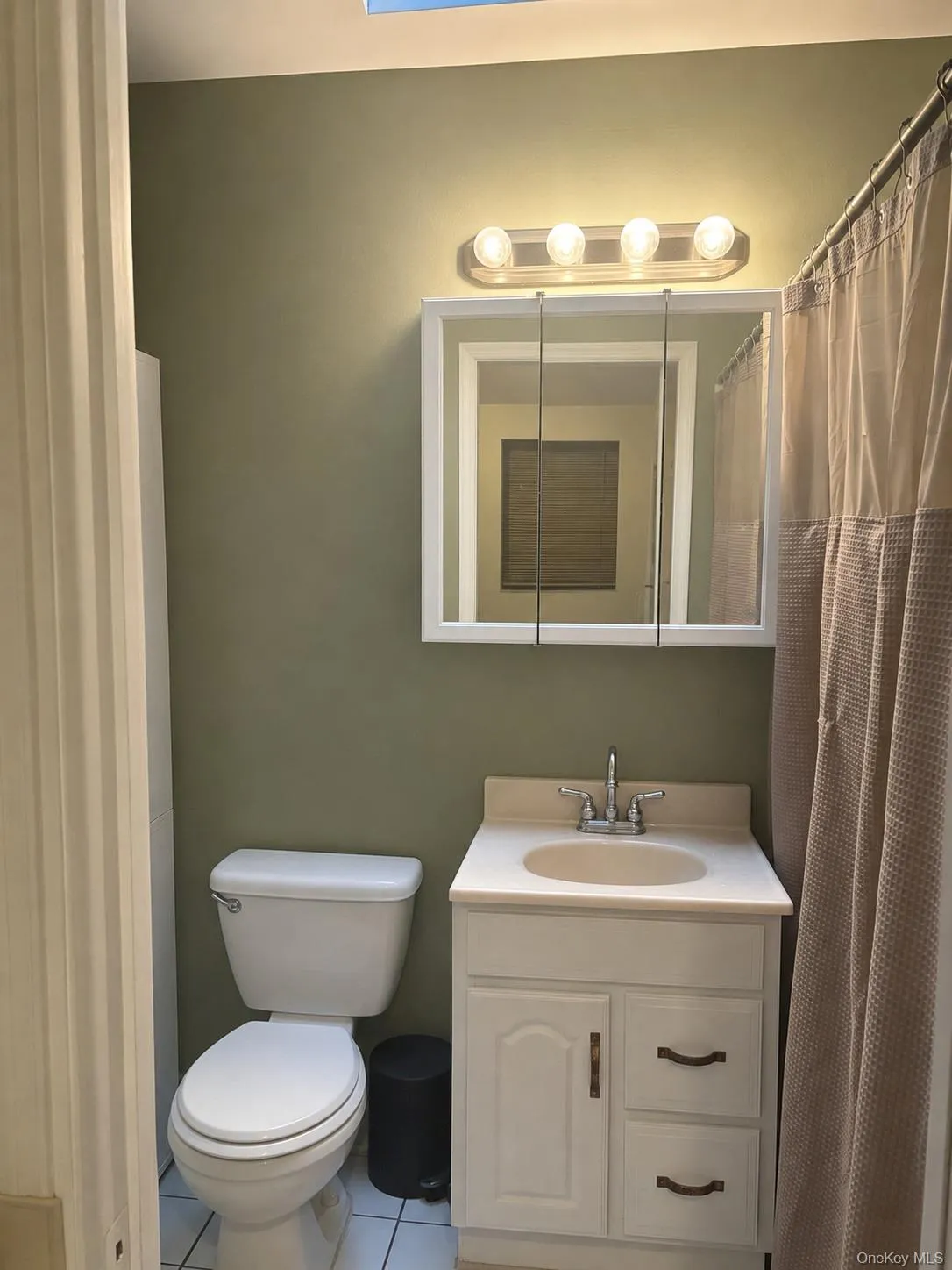27 Otsego Avenue, Huntington, NY, 1 Bedroom Bedrooms, 4 Rooms Rooms,1 BathroomBathrooms,Residential Lease,For Rent,Otsego,0,1041677 27 Otsego Avenue, Huntington, NY, 1 Bedroom Bedrooms, 4 Rooms Rooms,1 BathroomBathrooms,Residential Lease,For Rent,Otsego,0,1041677