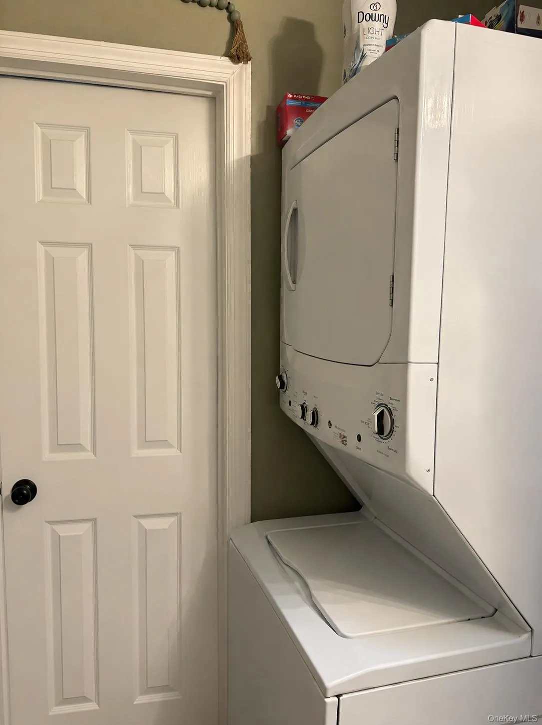 27 Otsego Avenue, Huntington, NY, 1 Bedroom Bedrooms, 4 Rooms Rooms,1 BathroomBathrooms,Residential Lease,For Rent,Otsego,0,1041677 27 Otsego Avenue, Huntington, NY, 1 Bedroom Bedrooms, 4 Rooms Rooms,1 BathroomBathrooms,Residential Lease,For Rent,Otsego,0,1041677