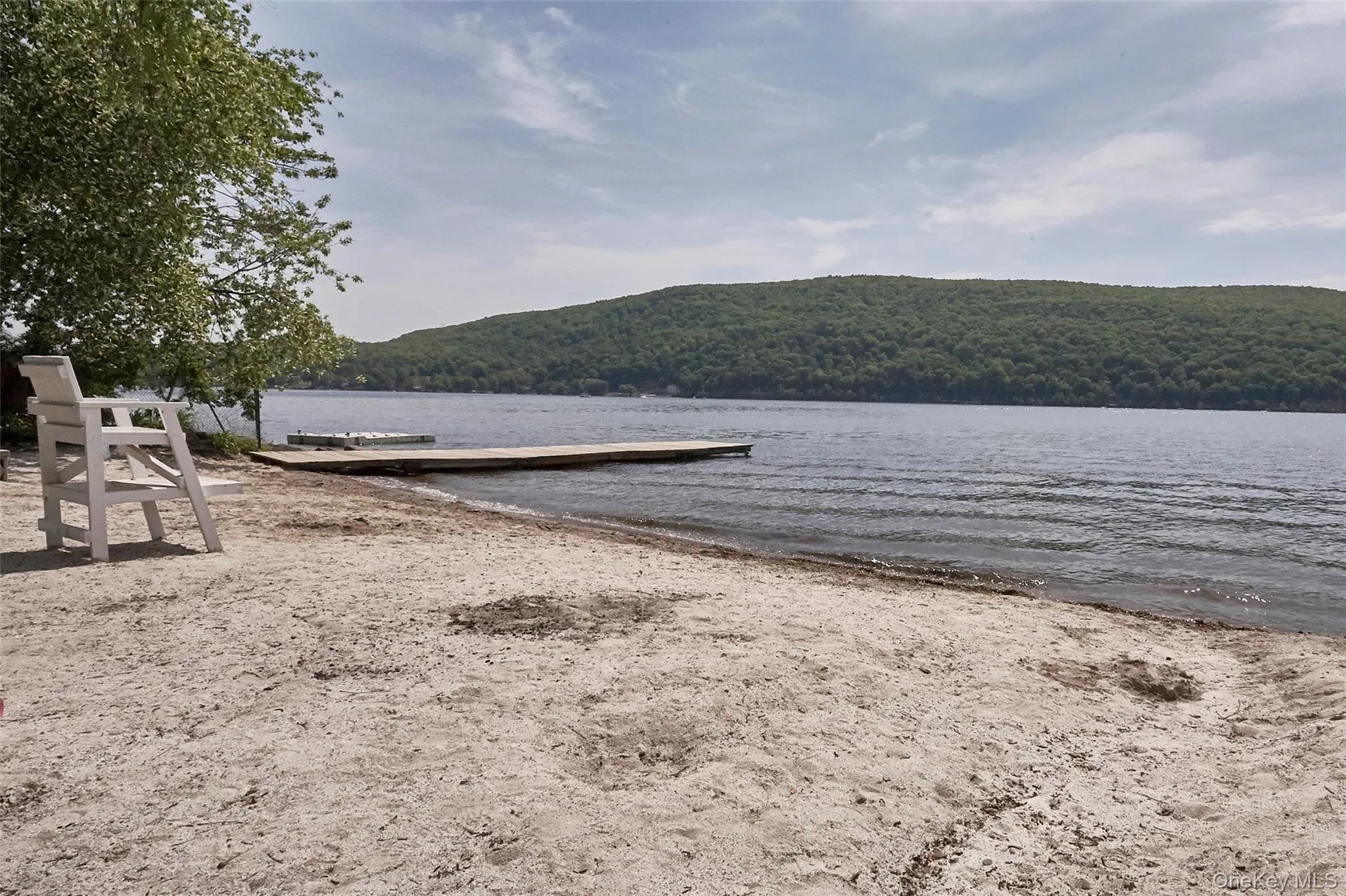 View of Indian Park lakefront & beach area on Greenwood Lake. View of Indian Park lakefront & beach area on Greenwood Lake.