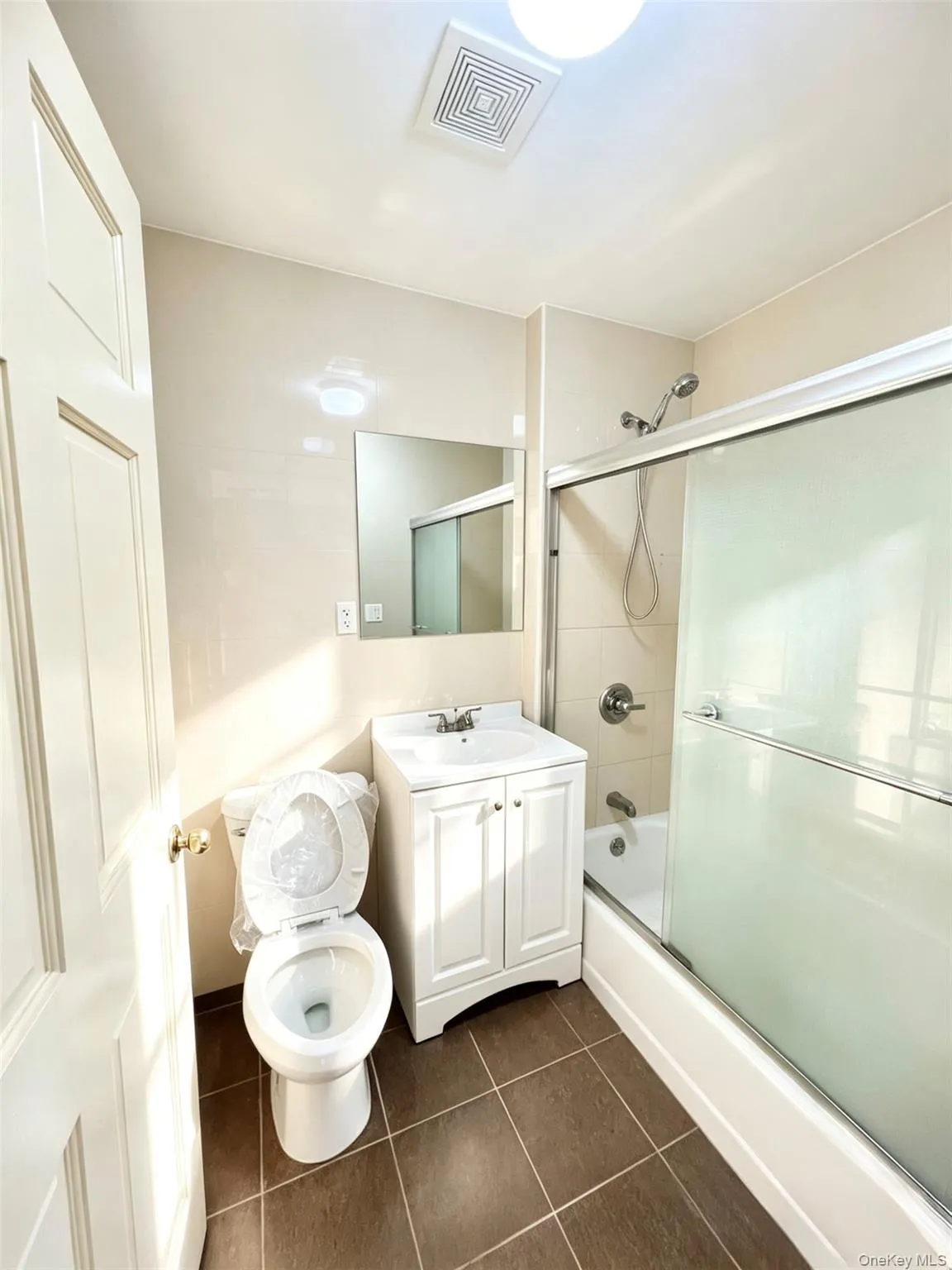 14105 Cherry Avenue, New York, NY, 2 Bedrooms Bedrooms, 6 Rooms Rooms,2 BathroomsBathrooms,Residential,For Rent,Cherry,0,1041680 14105 Cherry Avenue, New York, NY, 2 Bedrooms Bedrooms, 6 Rooms Rooms,2 BathroomsBathrooms,Residential,For Rent,Cherry,0,1041680