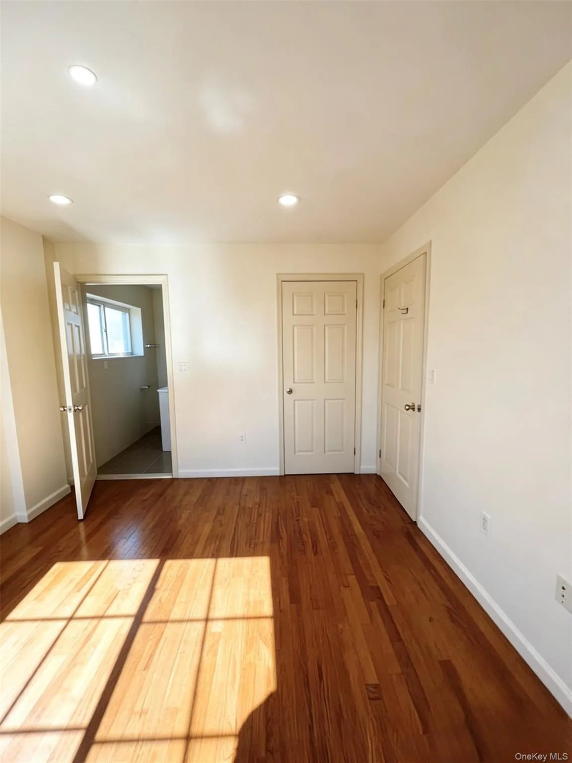 14105 Cherry Avenue, New York, NY, 2 Bedrooms Bedrooms, 6 Rooms Rooms,2 BathroomsBathrooms,Residential,For Rent,Cherry,0,1041680 14105 Cherry Avenue, New York, NY, 2 Bedrooms Bedrooms, 6 Rooms Rooms,2 BathroomsBathrooms,Residential,For Rent,Cherry,0,1041680