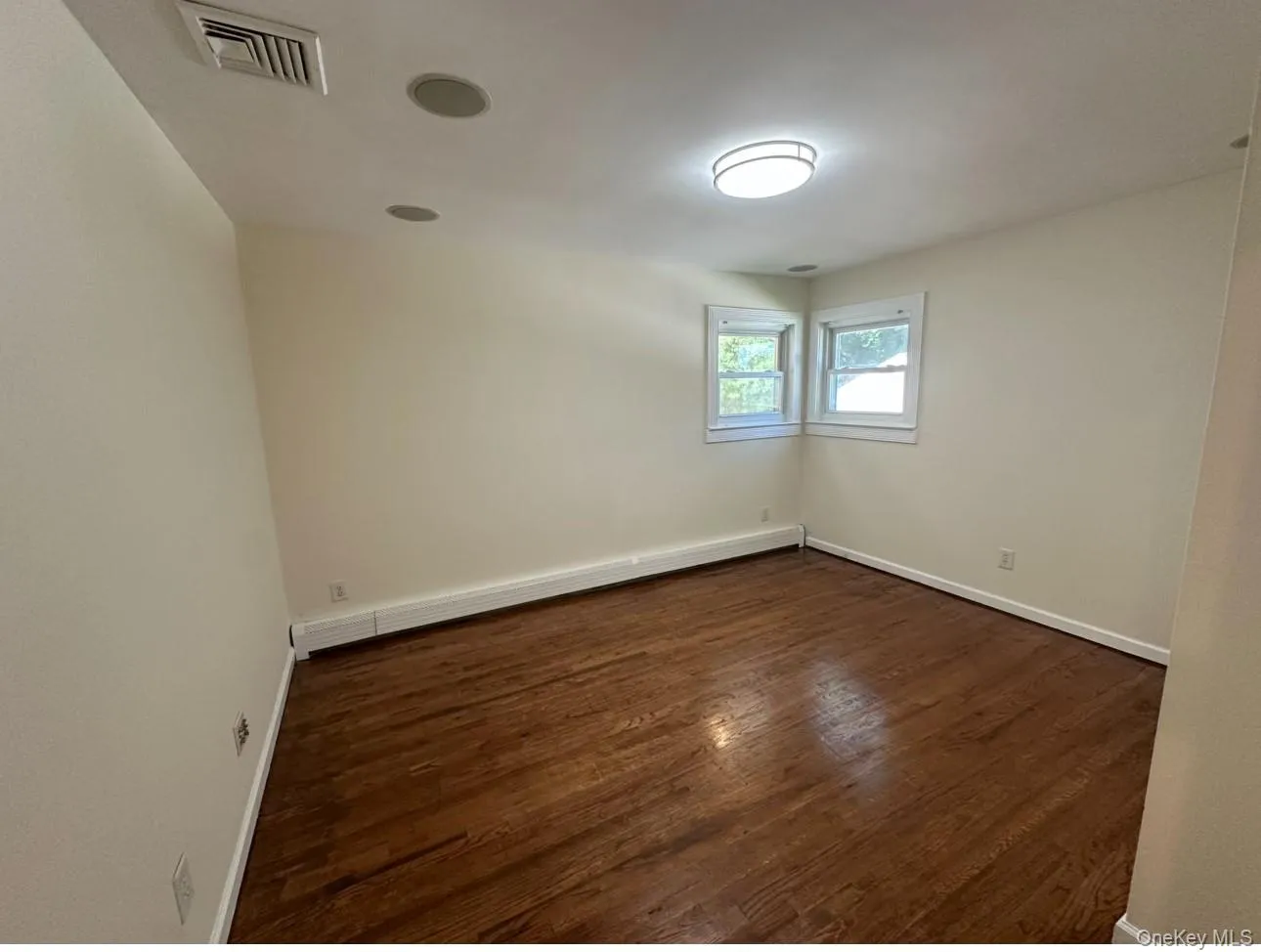 35 Shelton Court, Islip, NY, 4 Bedrooms Bedrooms, 8 Rooms Rooms,2 BathroomsBathrooms,Residential Lease,For Rent,Shelton,0,1041682 35 Shelton Court, Islip, NY, 4 Bedrooms Bedrooms, 8 Rooms Rooms,2 BathroomsBathrooms,Residential Lease,For Rent,Shelton,0,1041682