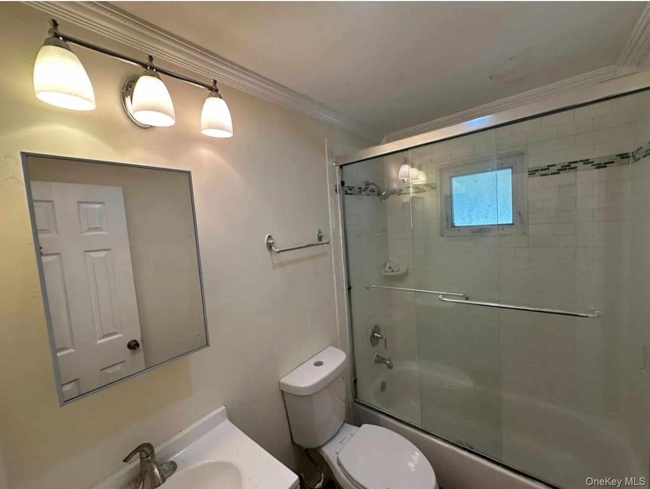 35 Shelton Court, Islip, NY, 4 Bedrooms Bedrooms, 8 Rooms Rooms,2 BathroomsBathrooms,Residential Lease,For Rent,Shelton,0,1041682 35 Shelton Court, Islip, NY, 4 Bedrooms Bedrooms, 8 Rooms Rooms,2 BathroomsBathrooms,Residential Lease,For Rent,Shelton,0,1041682