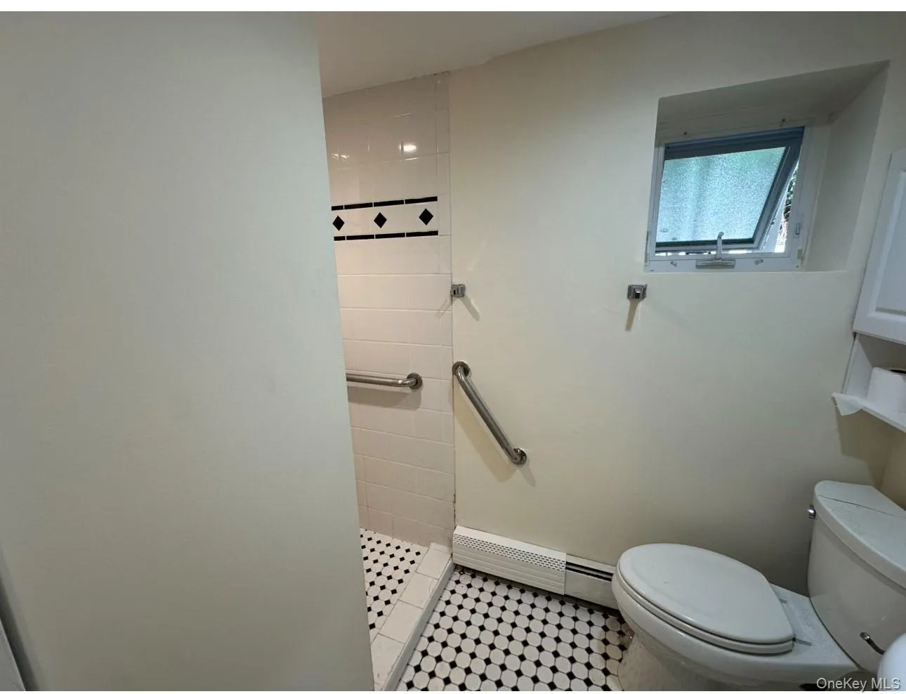35 Shelton Court, Islip, NY, 4 Bedrooms Bedrooms, 8 Rooms Rooms,2 BathroomsBathrooms,Residential Lease,For Rent,Shelton,0,1041682 35 Shelton Court, Islip, NY, 4 Bedrooms Bedrooms, 8 Rooms Rooms,2 BathroomsBathrooms,Residential Lease,For Rent,Shelton,0,1041682