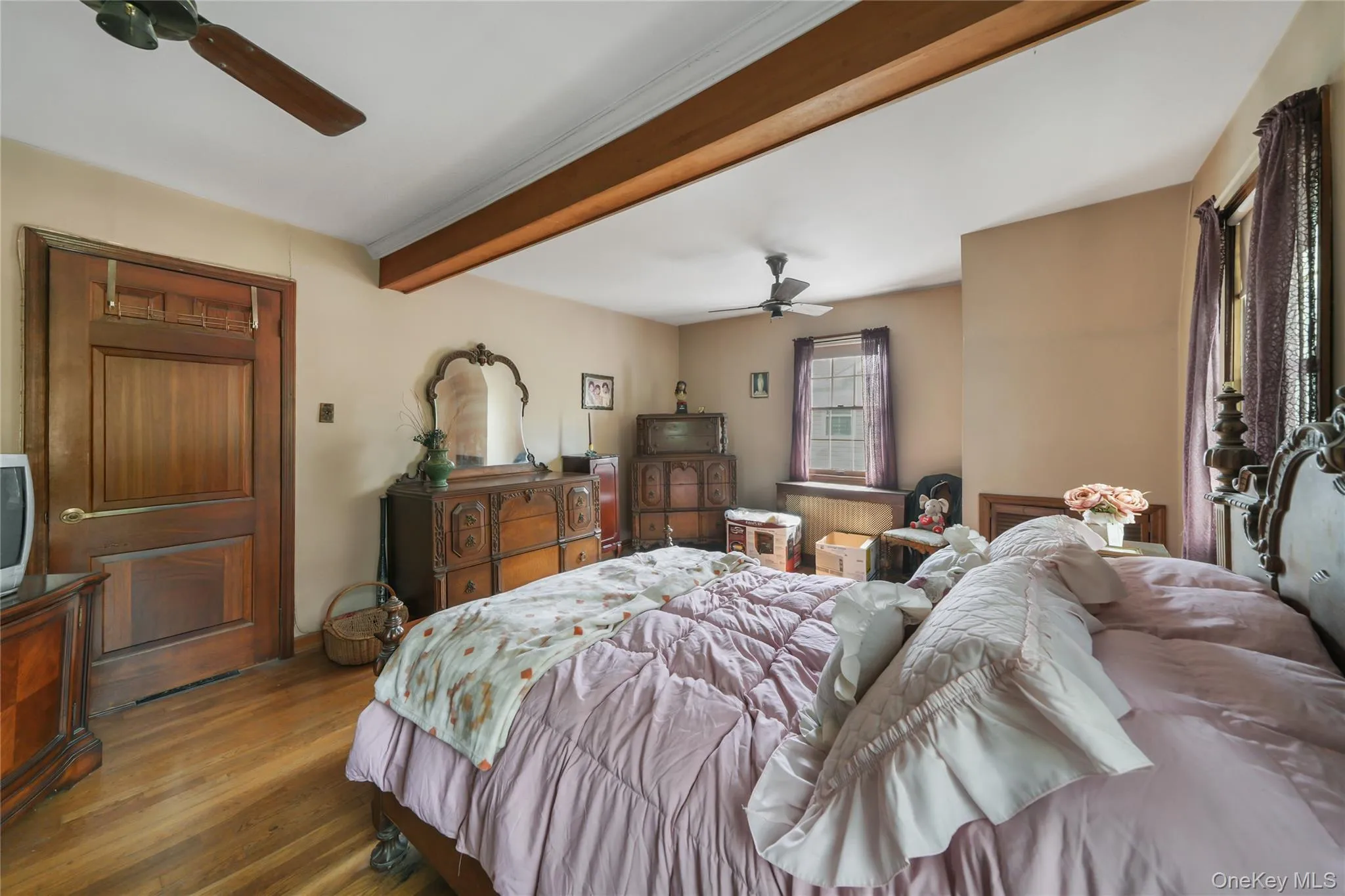 816 Throggs Neck Expressway, New York, NY, 3 Bedrooms Bedrooms, 8 Rooms Rooms,2 BathroomsBathrooms,Residential,For Rent,Throggs Neck,0,1041683 816 Throggs Neck Expressway, New York, NY, 3 Bedrooms Bedrooms, 8 Rooms Rooms,2 BathroomsBathrooms,Residential,For Rent,Throggs Neck,0,1041683