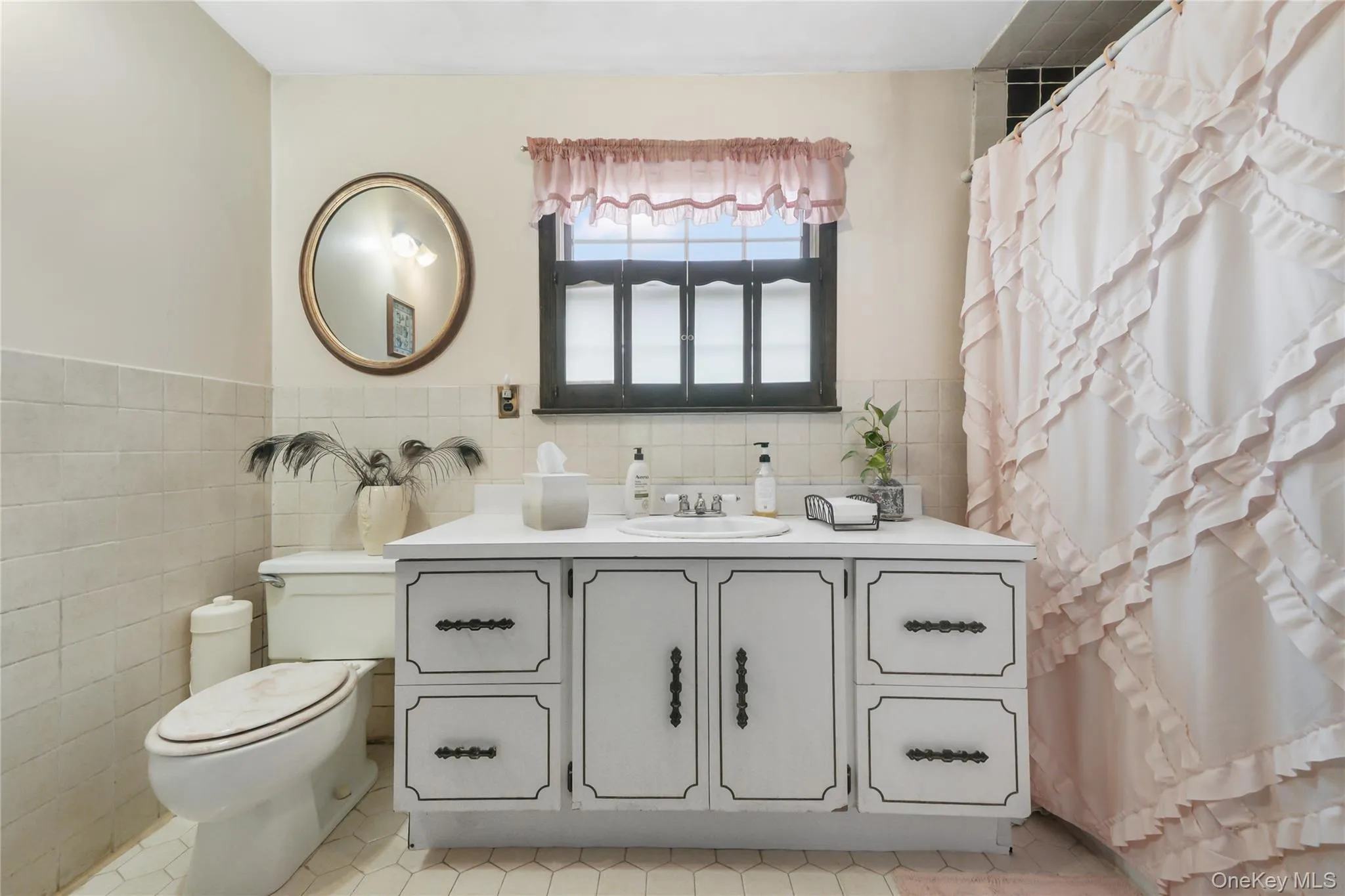 816 Throggs Neck Expressway, New York, NY, 3 Bedrooms Bedrooms, 8 Rooms Rooms,2 BathroomsBathrooms,Residential,For Rent,Throggs Neck,0,1041683 816 Throggs Neck Expressway, New York, NY, 3 Bedrooms Bedrooms, 8 Rooms Rooms,2 BathroomsBathrooms,Residential,For Rent,Throggs Neck,0,1041683